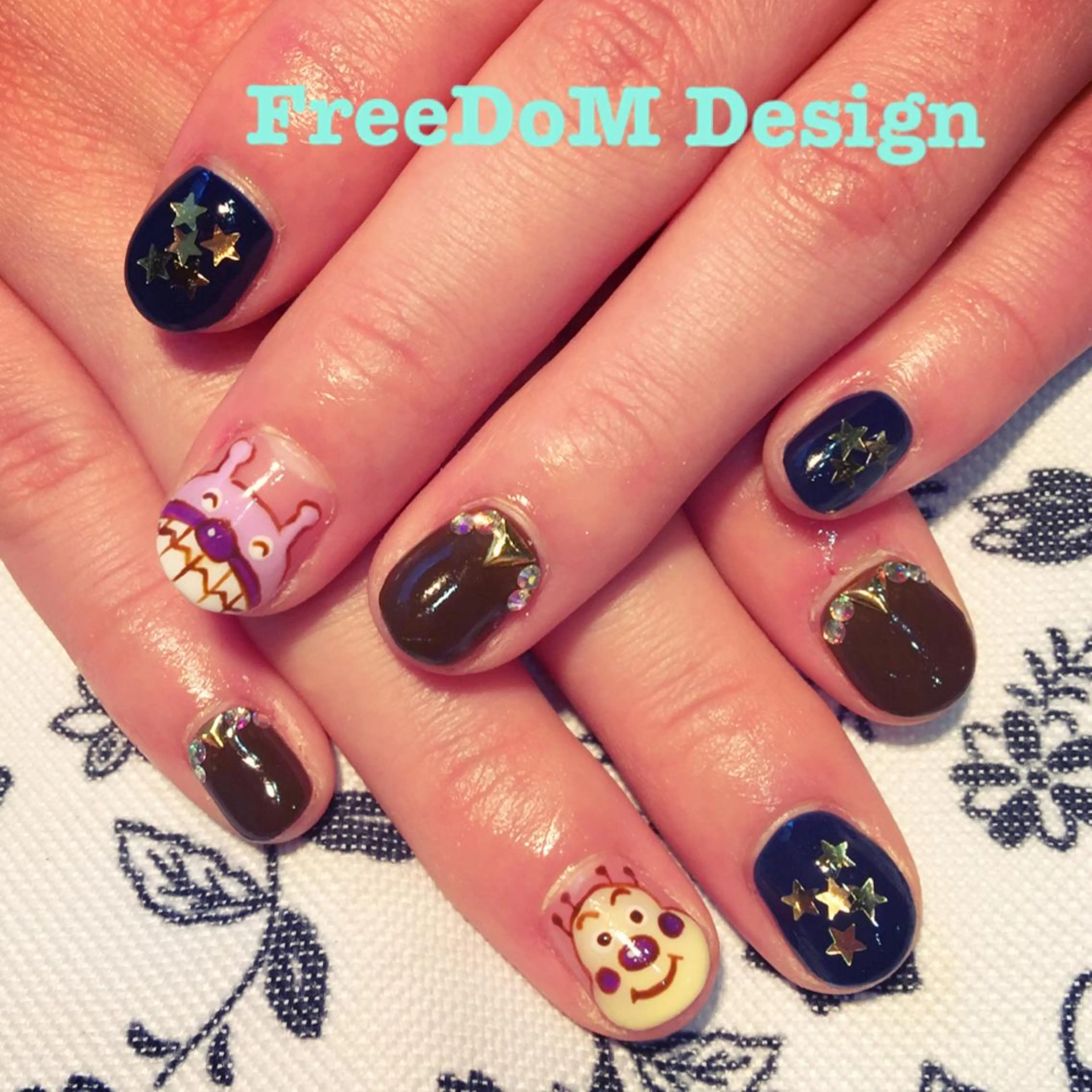 ネイル アートネイル ＦreeDoＭ   Design所属・W KUMIのネイルデザイン
