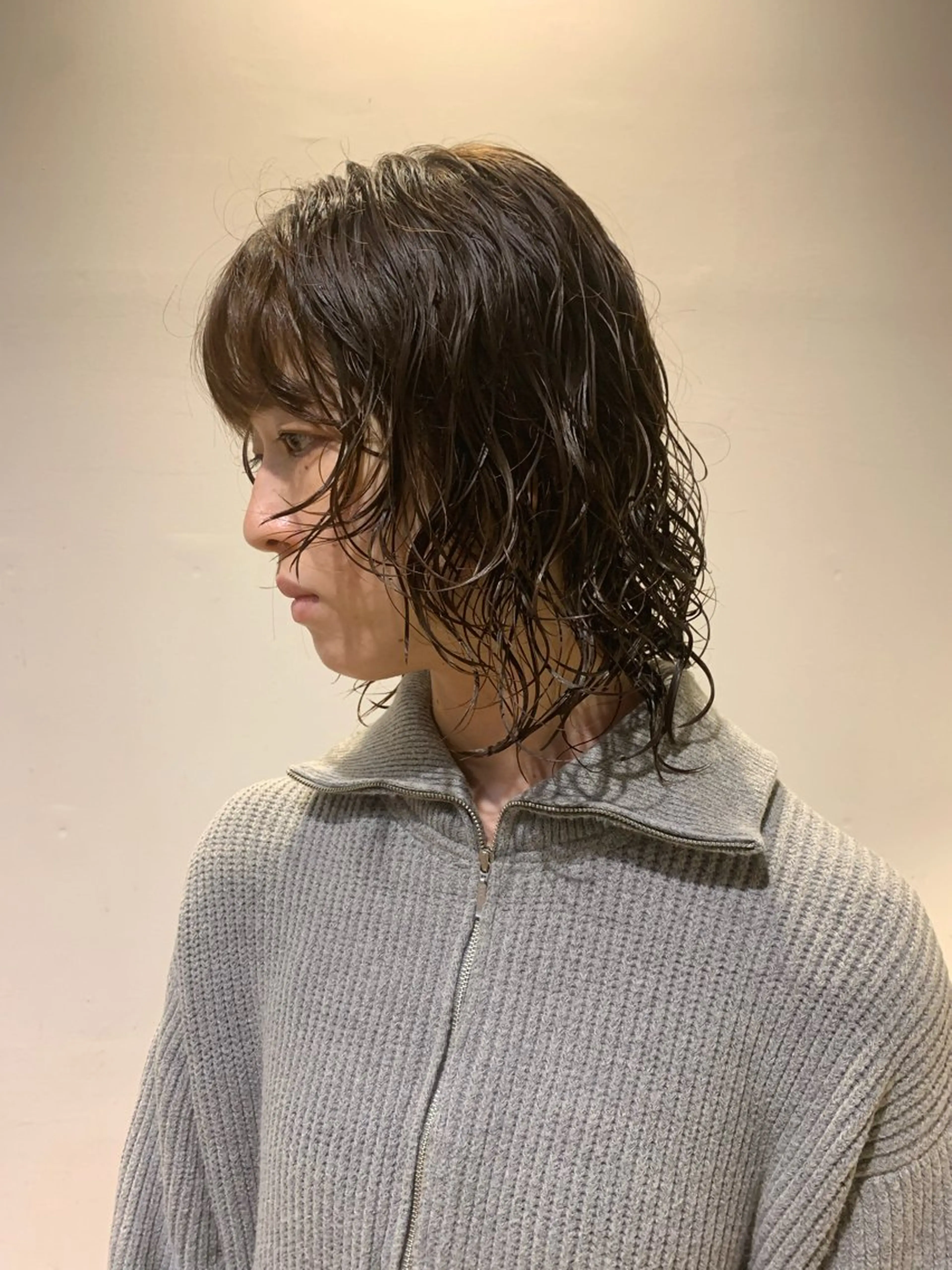 ミディアム カラー パーマ ボブ　くせ毛風パーマ 艶カラー/横山大樹のヘアスタイル