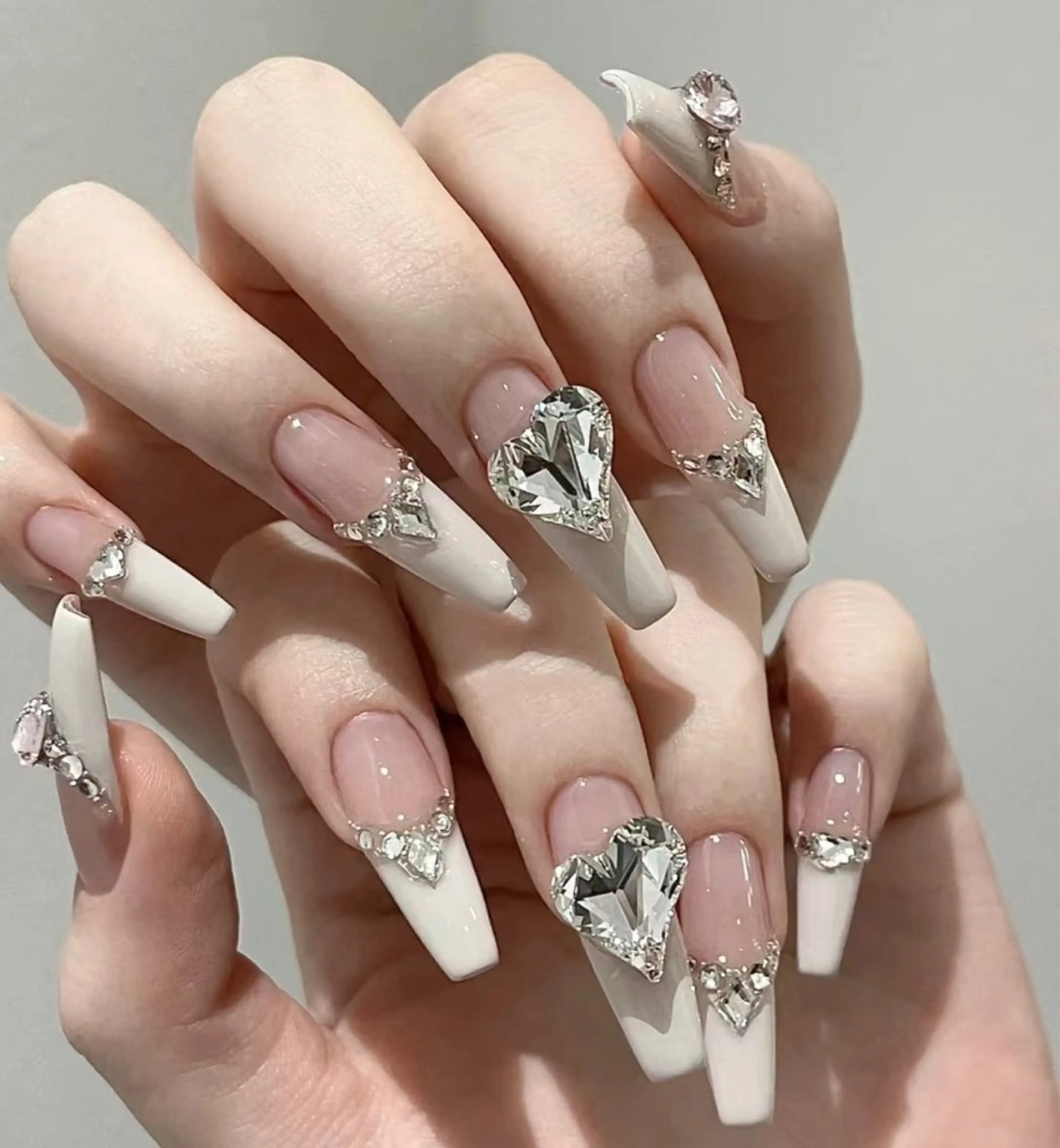 ネイル 長さ出し フレンチネイル グラデーション マグネットネイル マグネットフレンチ ハンドネイル ハンドケア ⭐️Dreamy Nail⭐️のネイルデザイン