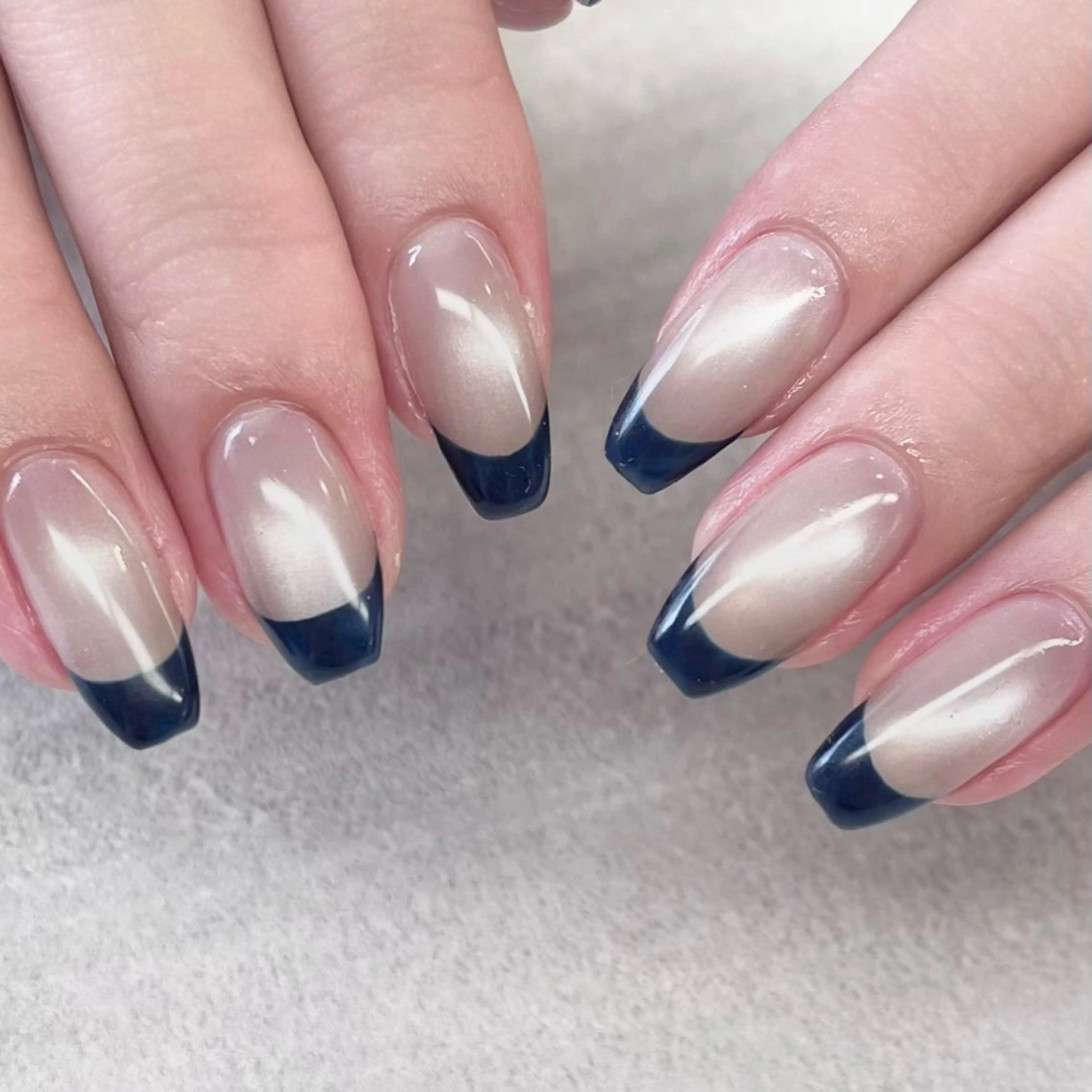 ネイル フレンチネイル マグネットネイル ネイビー LORAN  Lim EYE&NAIL【ローランリム】所属・LORAN Lim 紫月のネイルデザイン