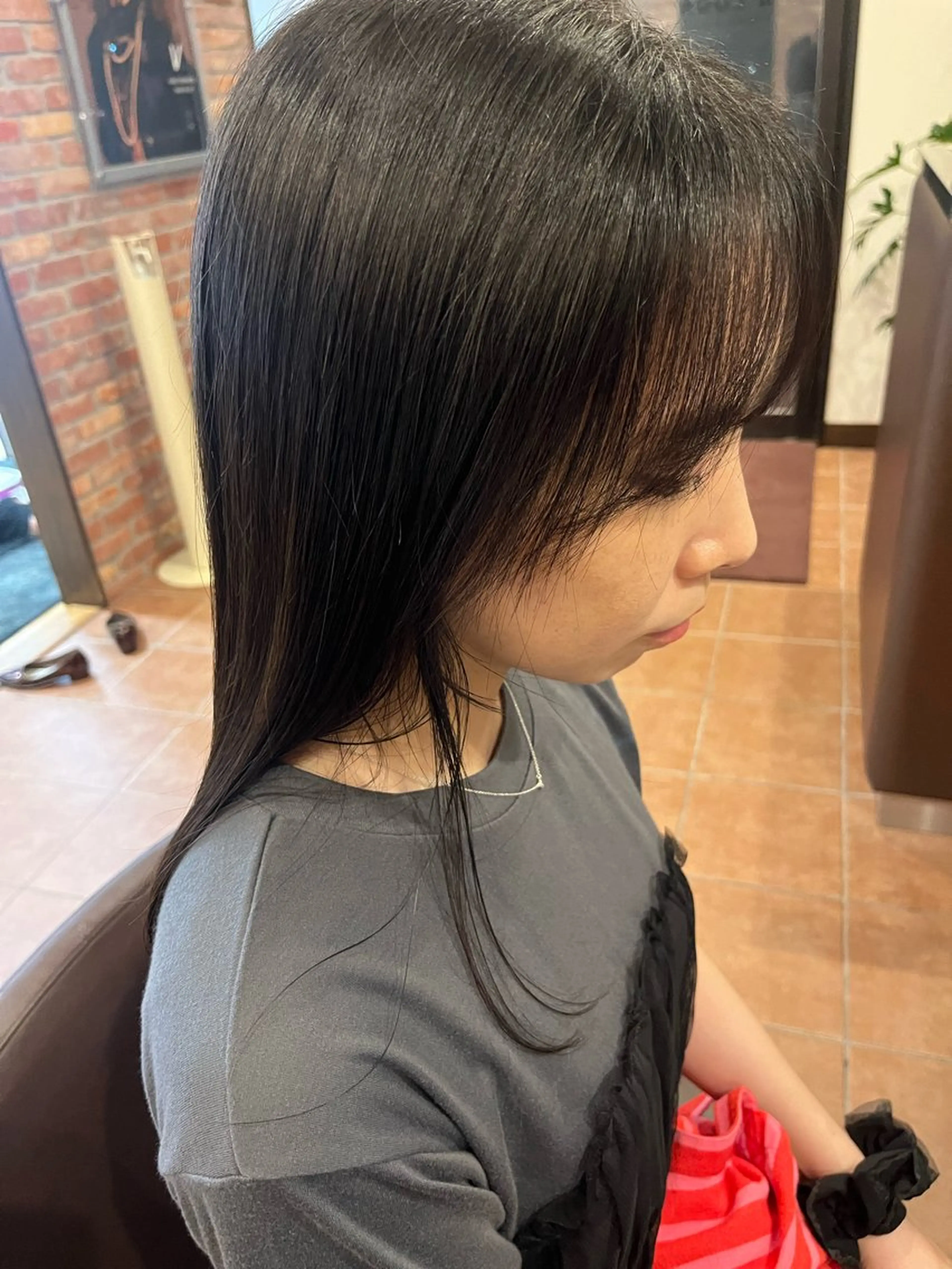 ロング 顔周りカット 水野 真伽のヘアスタイル