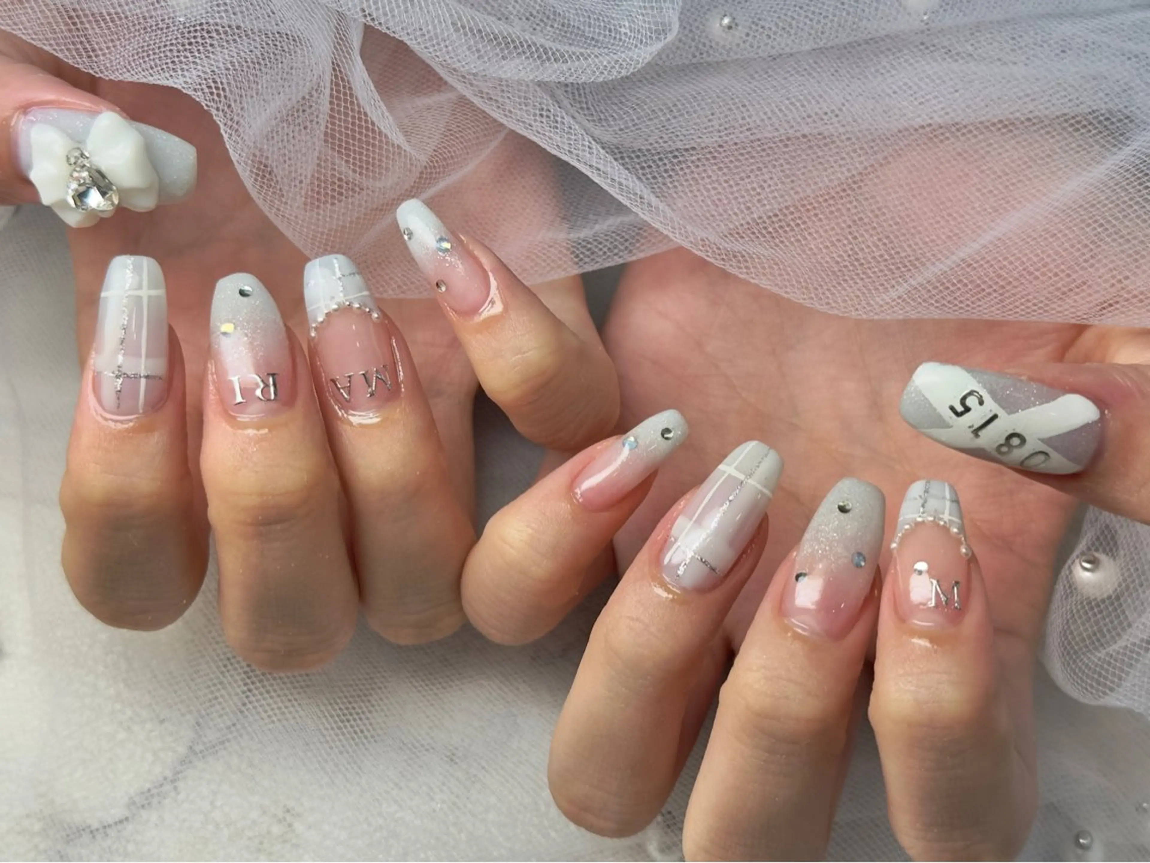 ネイル 持ち込み ハンドネイル Queennail 北堀江AYAのネイルデザイン