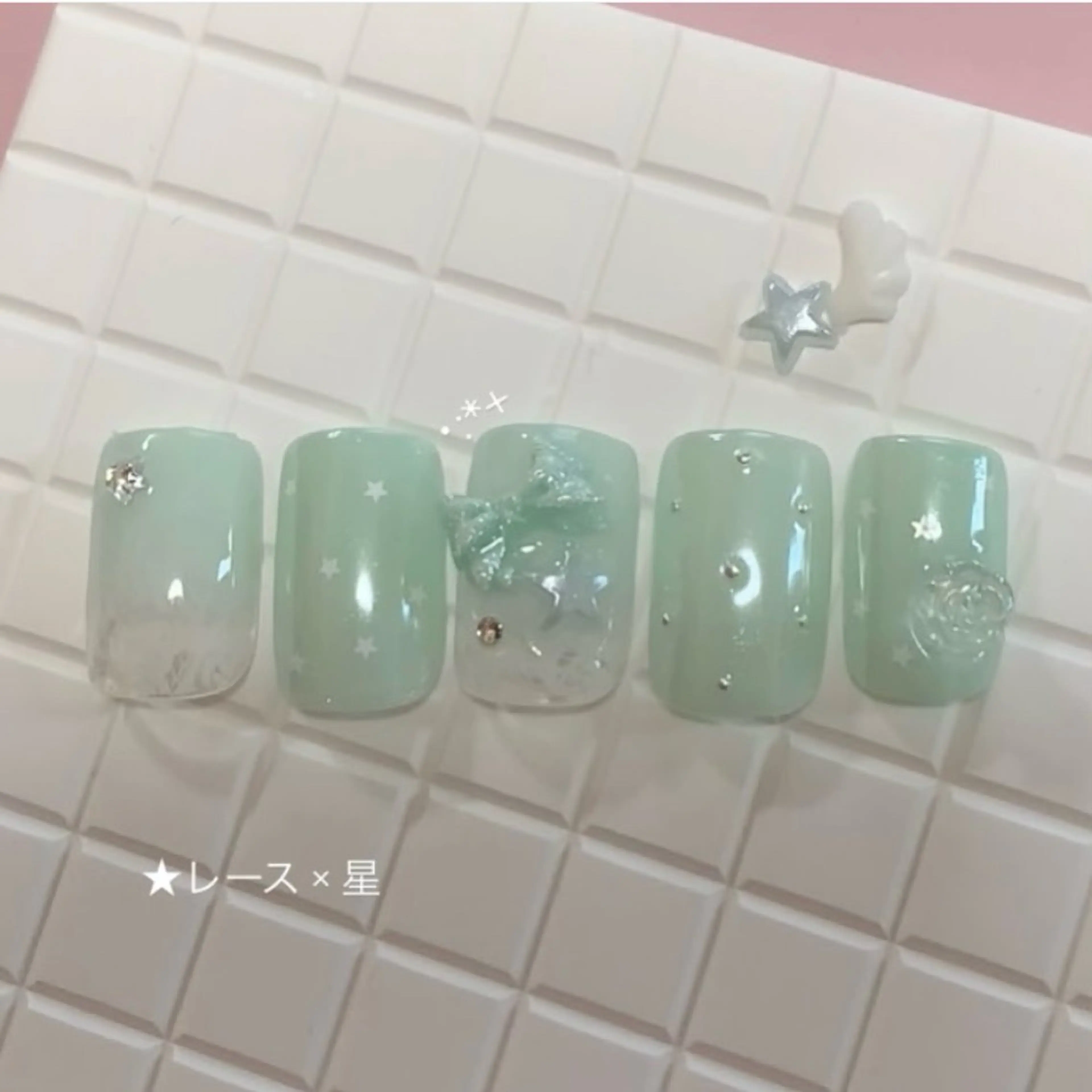 ネイル ハンドネイル share salon RURU所属・⭐︎ hiyoriのネイルデザイン