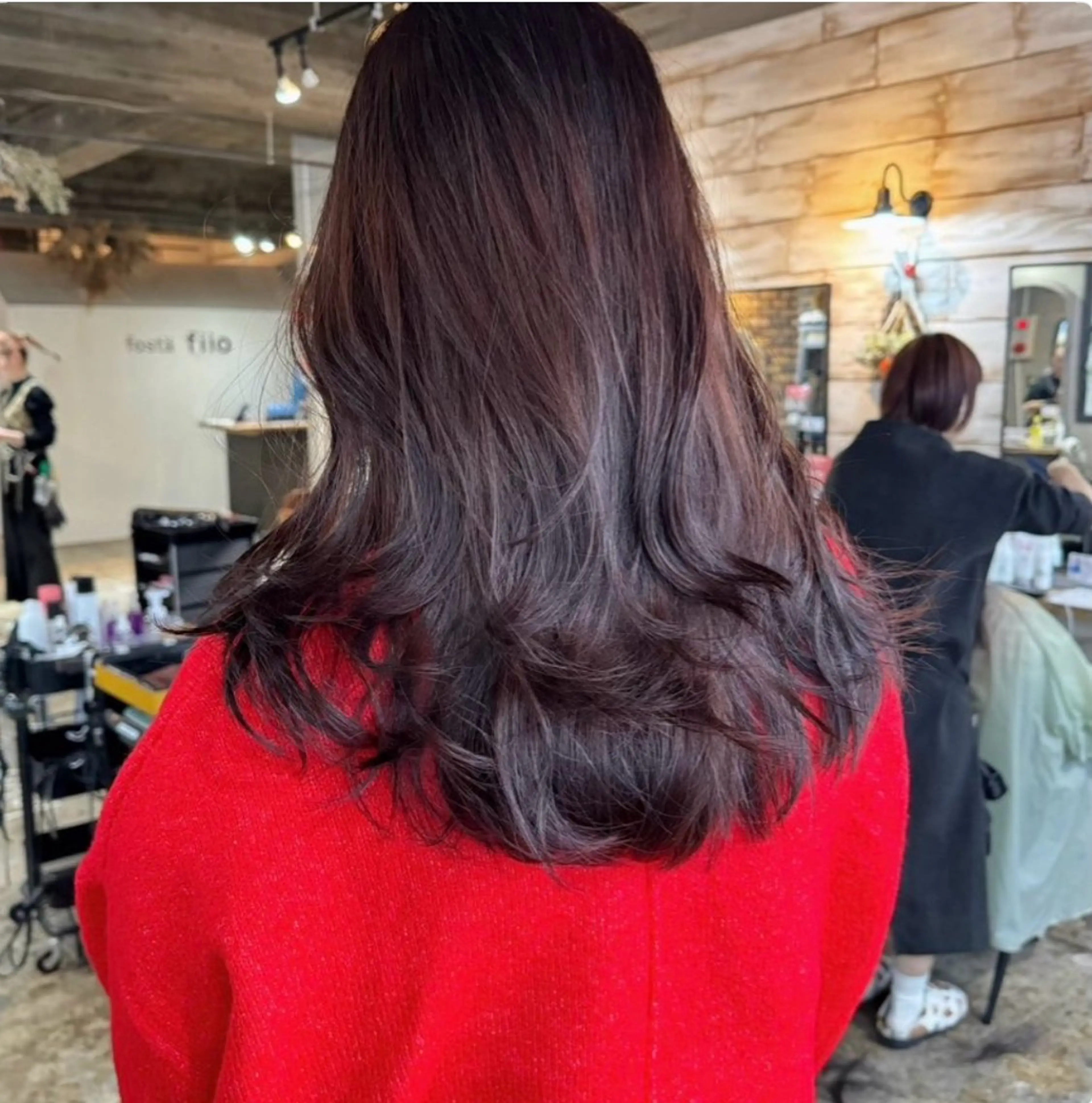ロング カラー ヘアカラー シモカワ メイのヘアスタイル