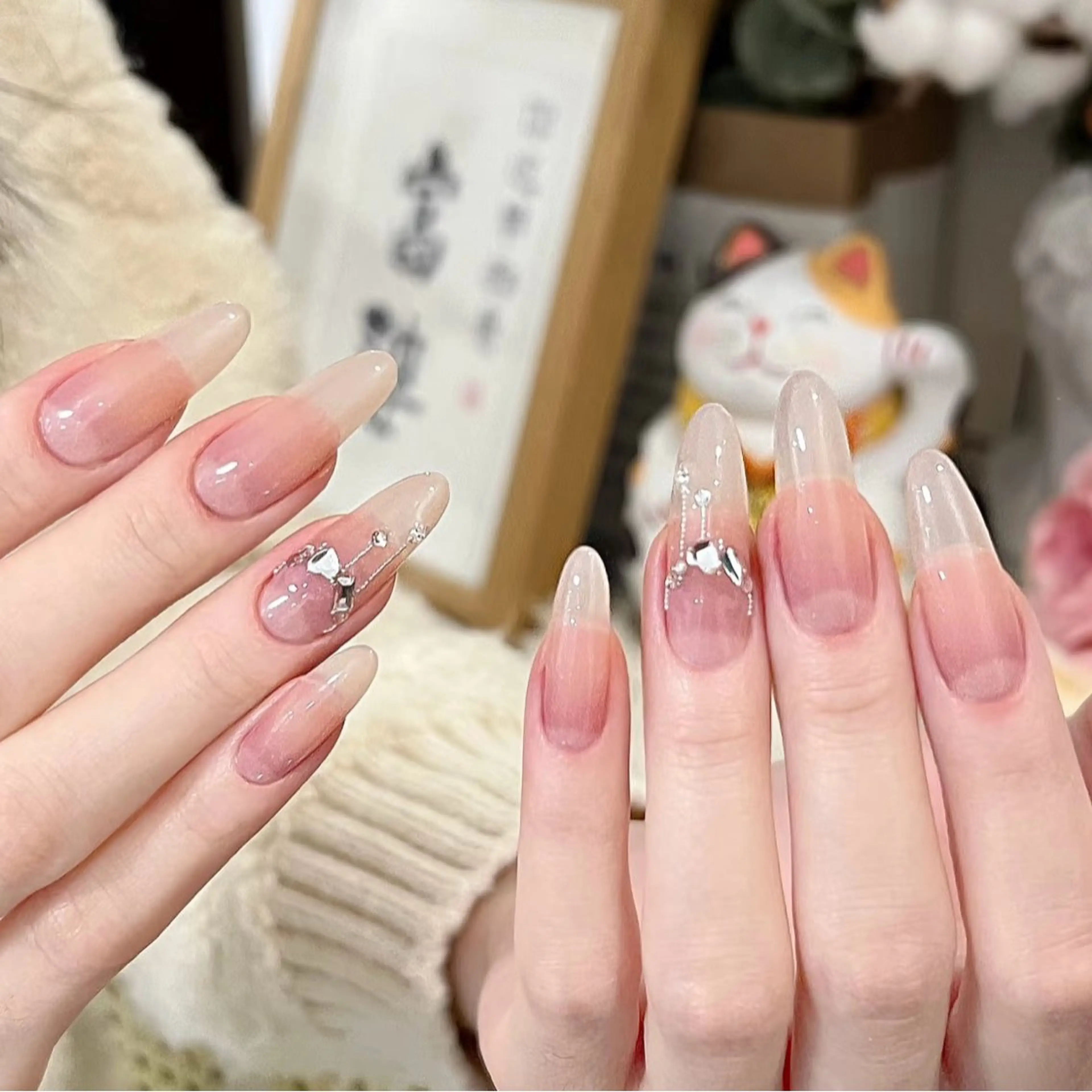 ワンカラー+4本アート (★オフ込み)オフありの方メーセジお願いしますの写真