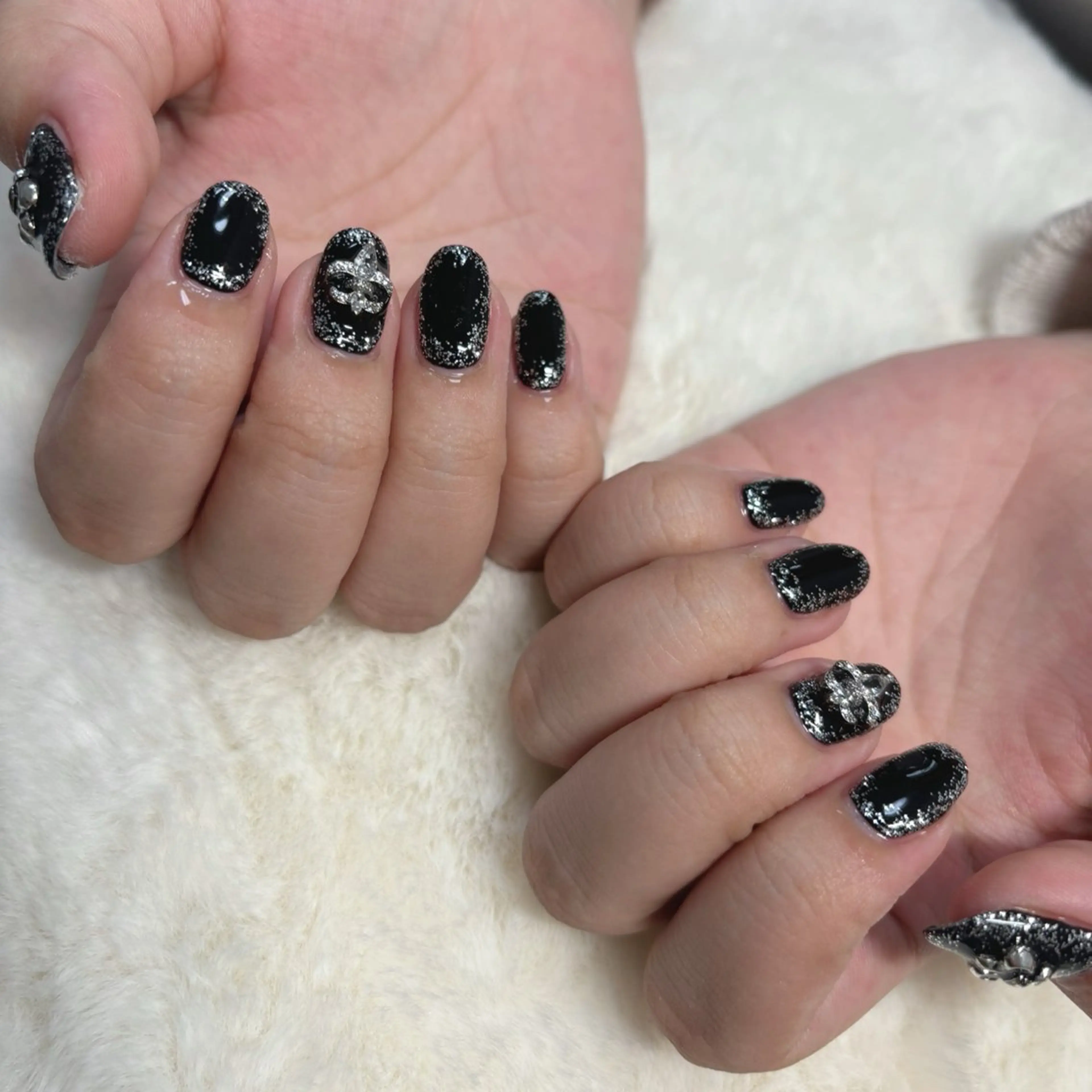 ネイル ハンドネイル STELLA ✩のネイルデザイン