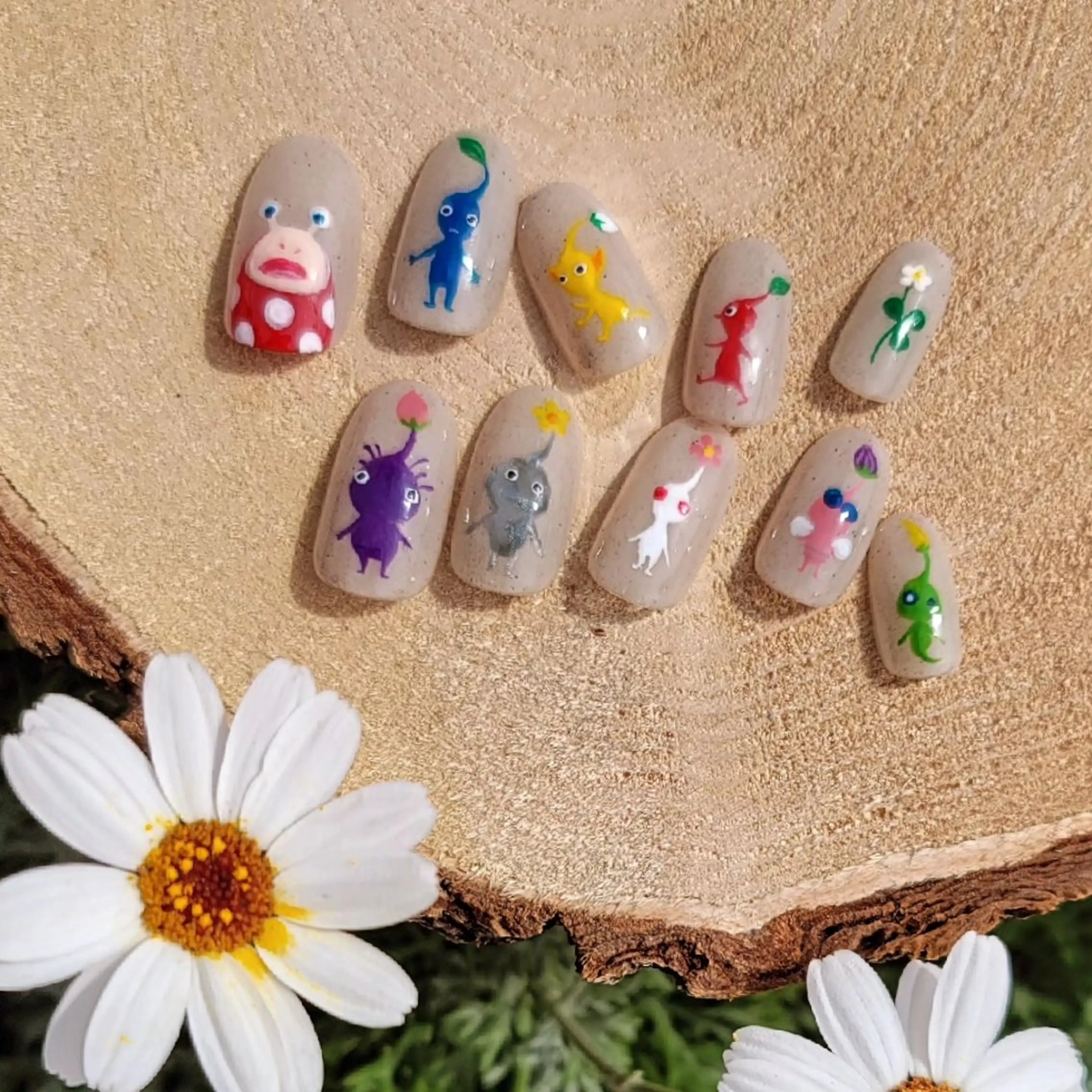 ネイル ハンドネイル 🌲🌳🚪iiit o🌲🌳🌲のネイルデザイン