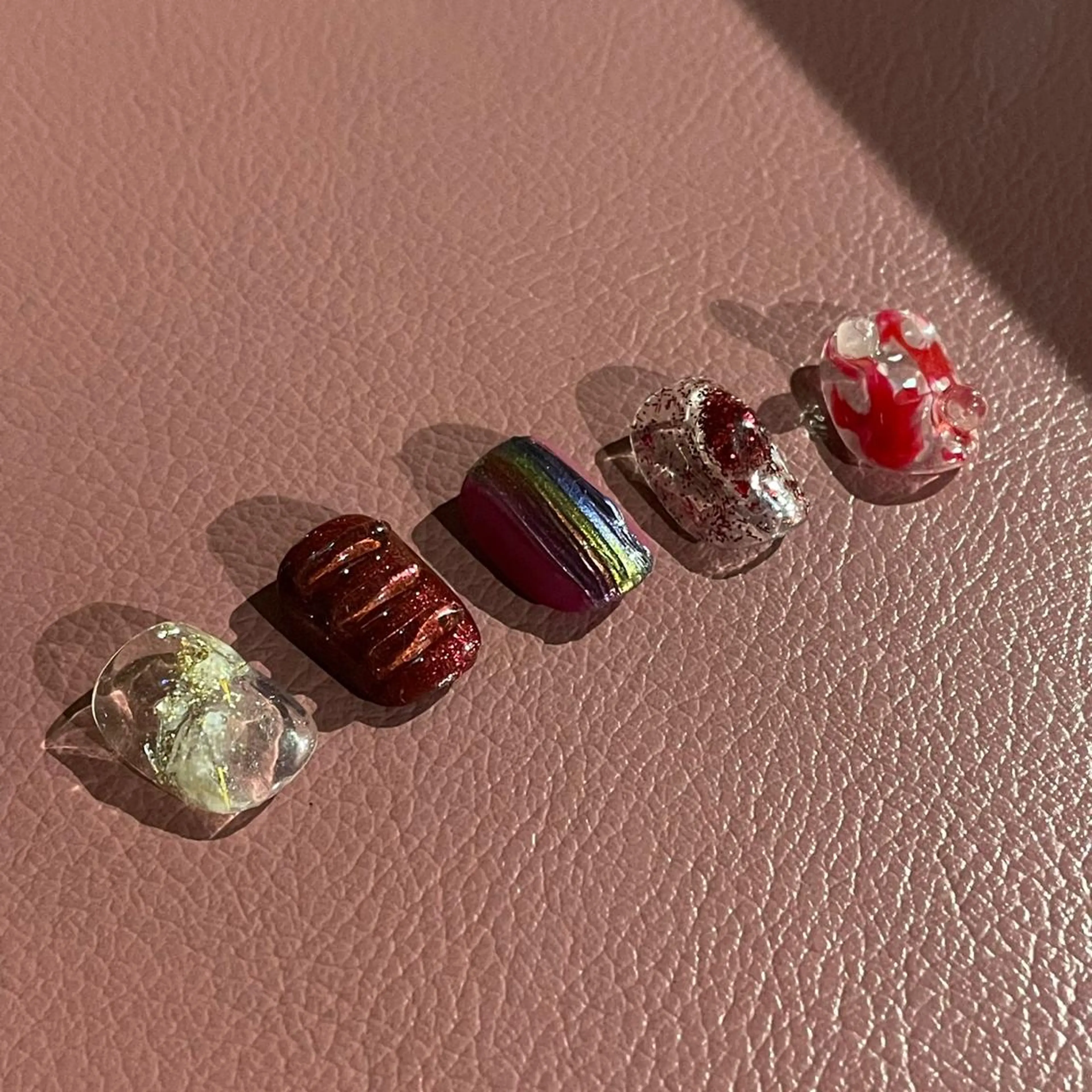 ミディアム NEOUV NAILのネイルデザイン