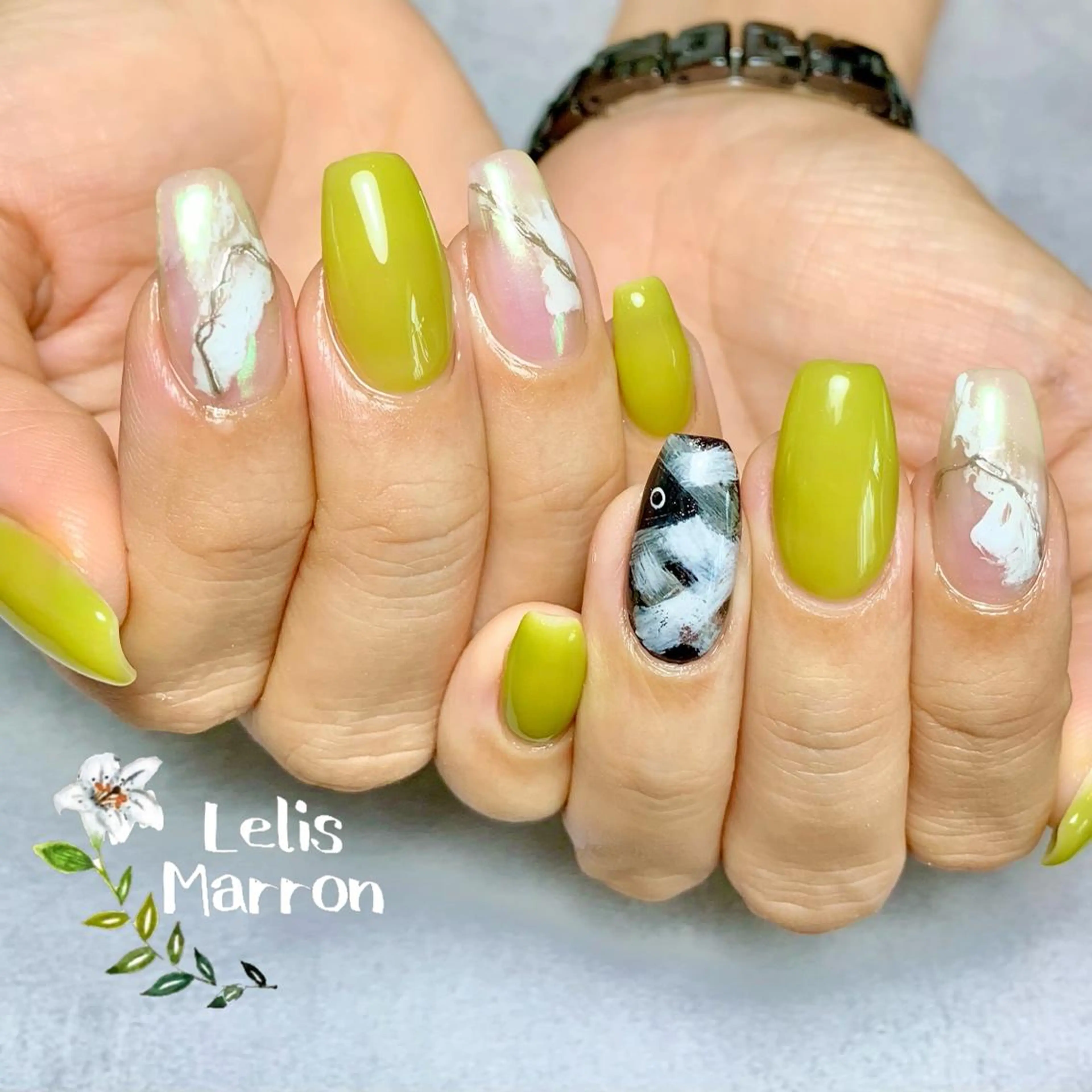ネイル アートネイル ハロウィン ニュアンスネイル ピスタチオネイル ハンドネイル Lelis Marron所属・岸 侑李のネイルデザイン