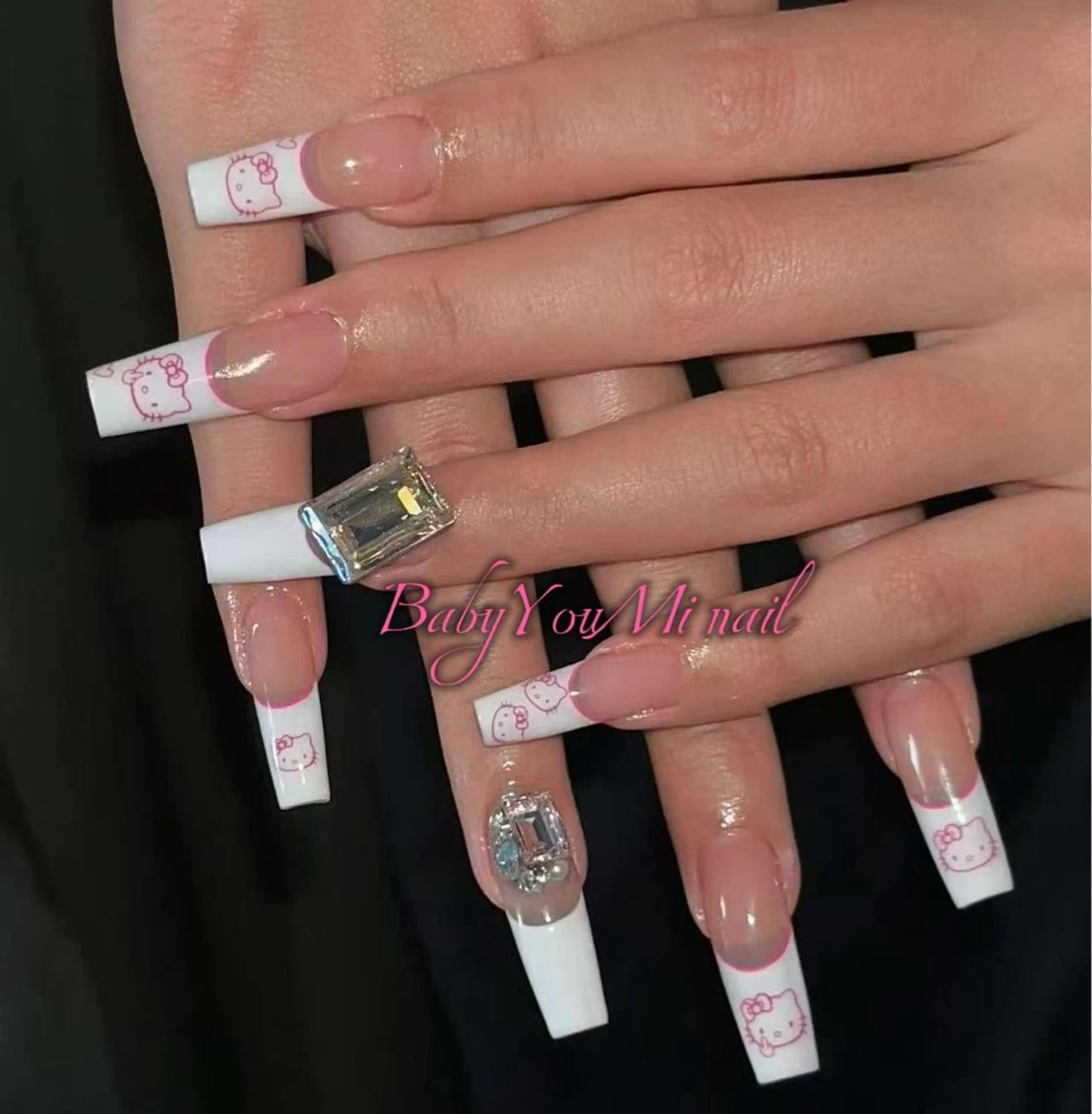 ネイル オーロラネイル フラワーネイル フットネイル フレンチネイル ジェルネイル ハンドネイル BabyYouMi nailのネイルデザイン