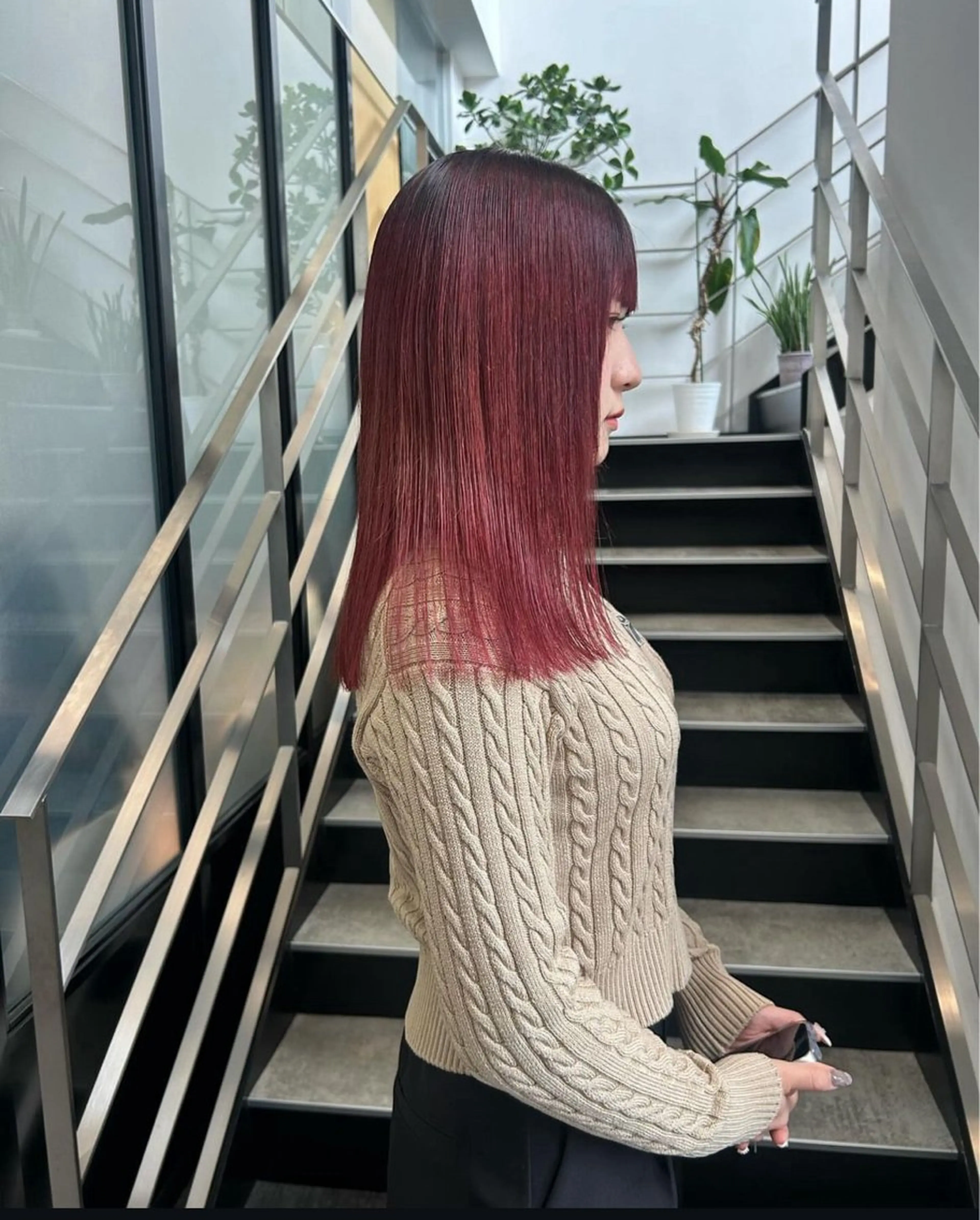 セミロング カラー パーマ ヘアアレンジ キッズ ボルドーカラー レッドカラー ストレートパーマ GOTODAY SHAiRE SALON (原宿本店)所属・sakurai kana 🎀のヘアスタイル