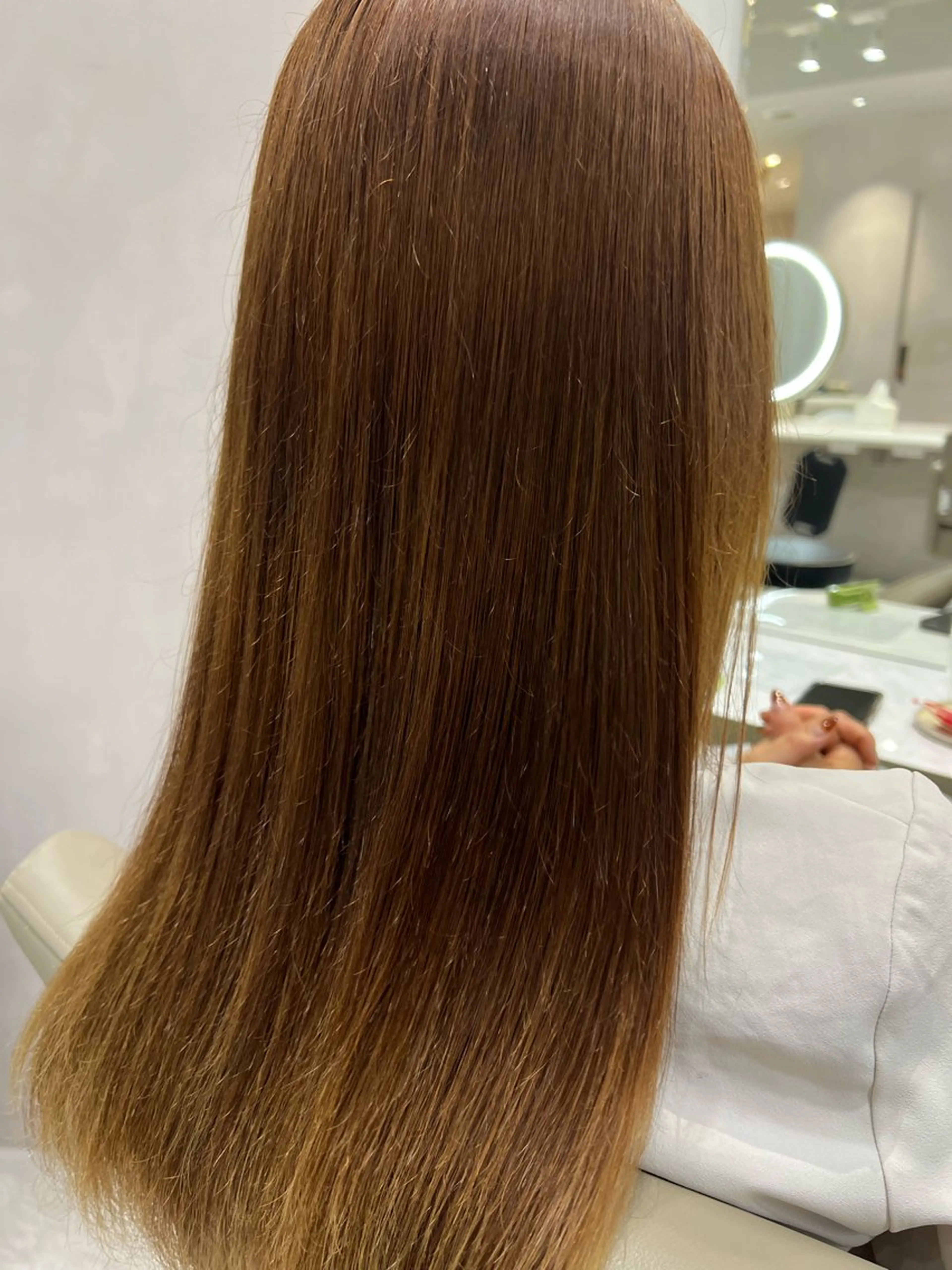 セミロング 縮毛矯正 木村ゆうと🫧 透明感カラー＆艶髪のヘアスタイル