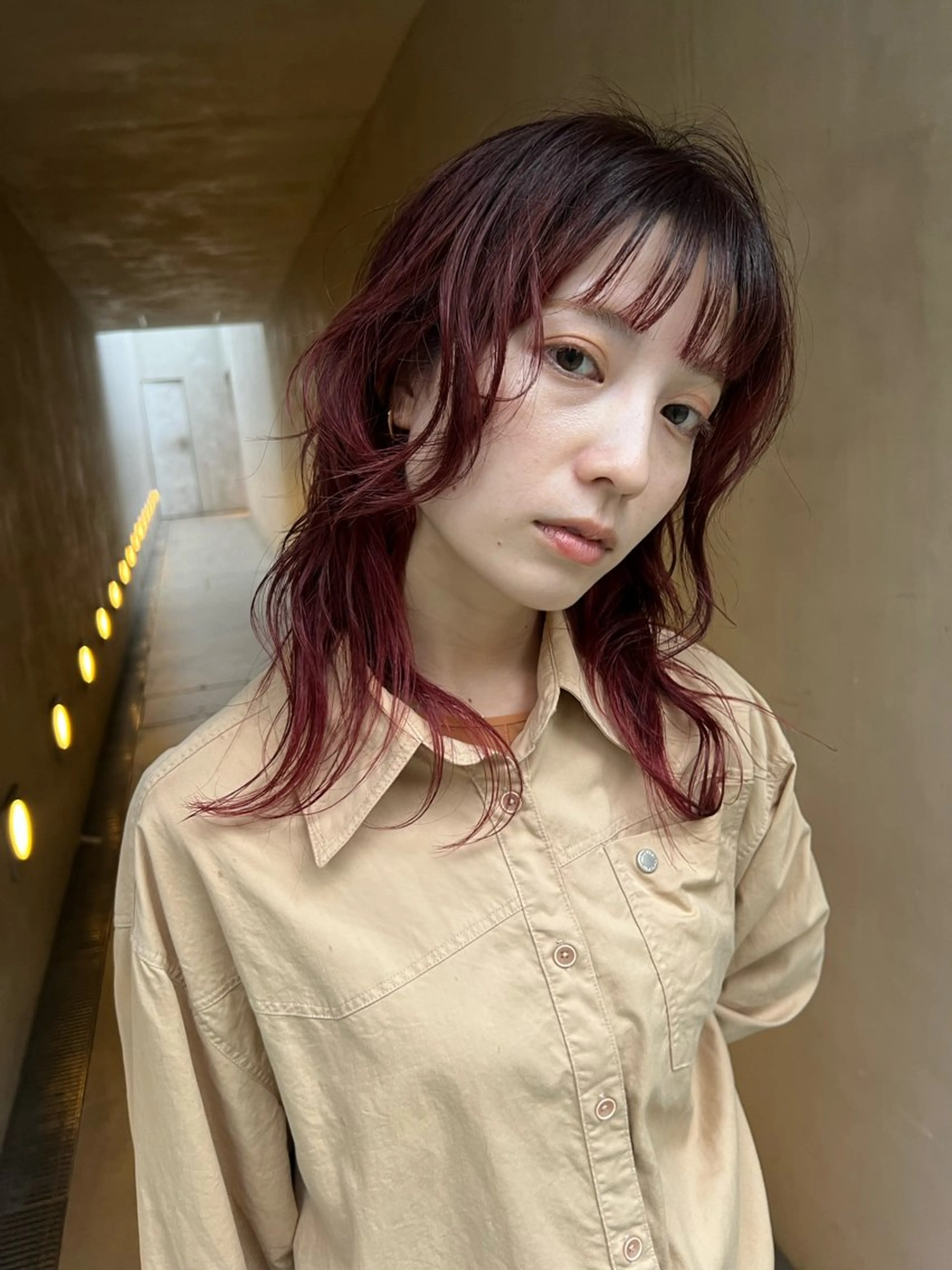 セミロング カラー セミロングパーマ ベージュカラー ブリーチ ケアブリーチ ハイトーンカラー ヘアカラー ユ イのヘアスタイル