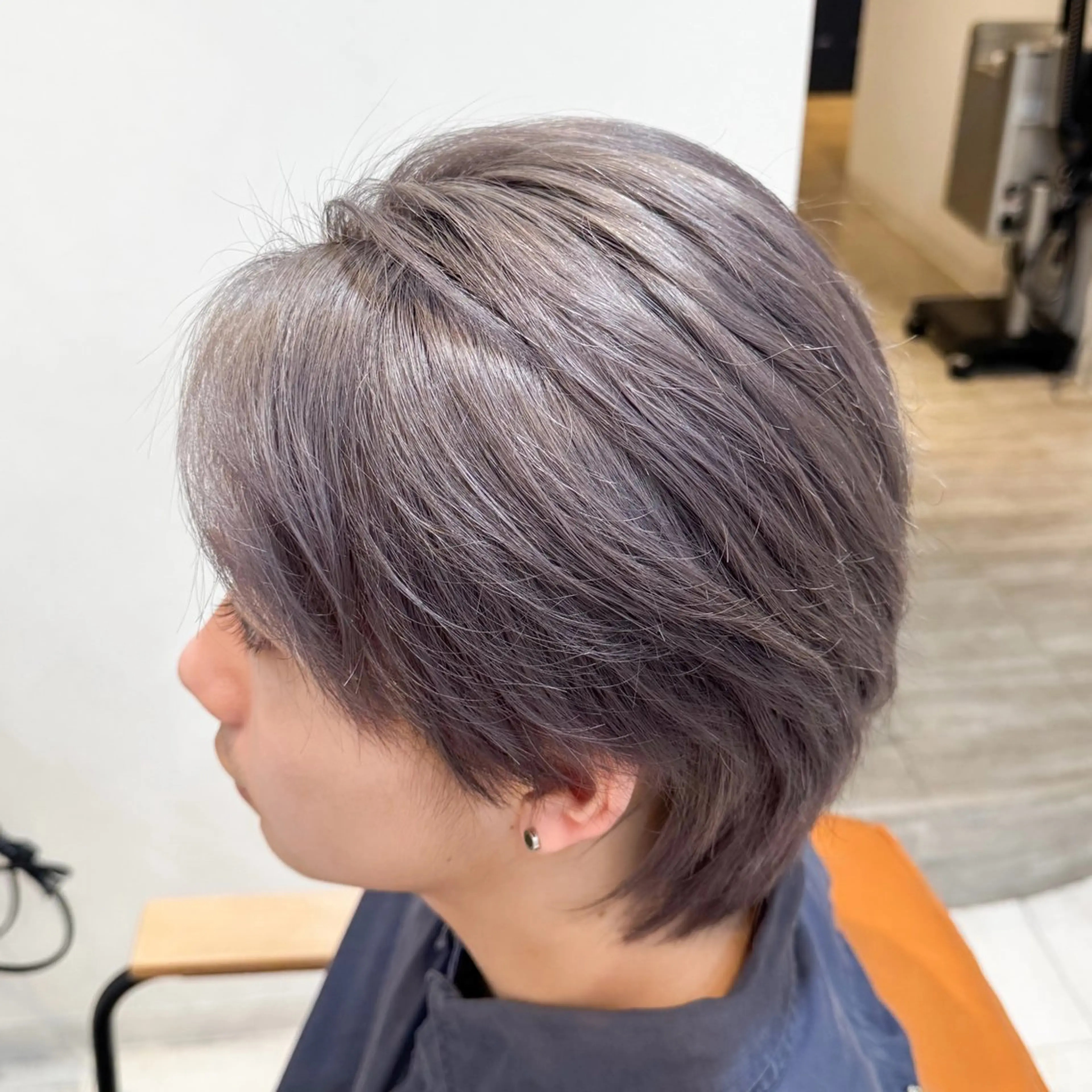 ショート カラー メンズ パープルカラー シルバー ヘアカラー 吉田 新平のヘアスタイル