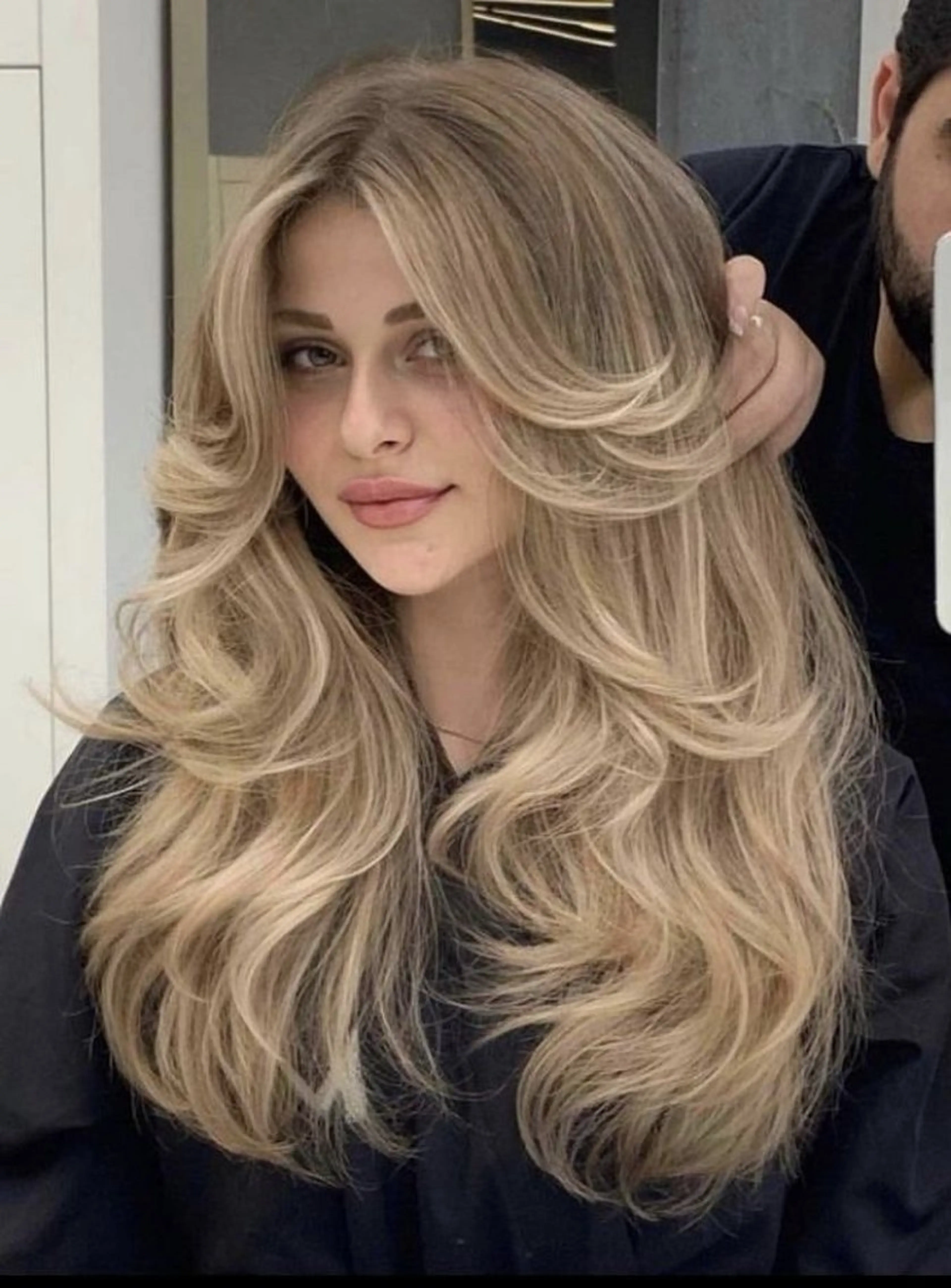 ロング カット ヘアカラー アンナ🦋海外ヘア バレイヤージュのヘアスタイル