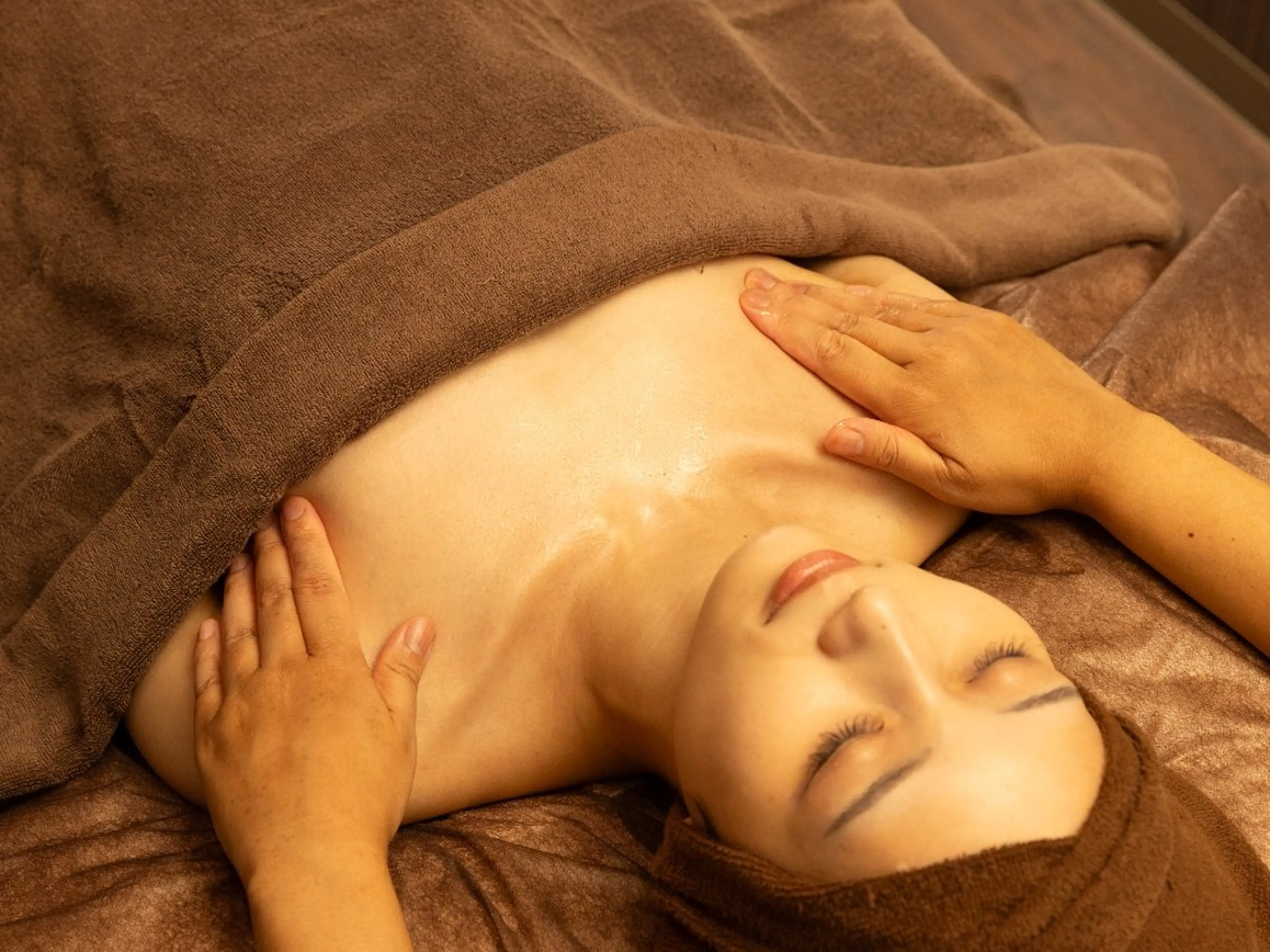 【🎀ご褒美時間🎀】自律神経整える45分💆♀️首肩デコルテオイル+炭酸ヘッドスパ✨の写真