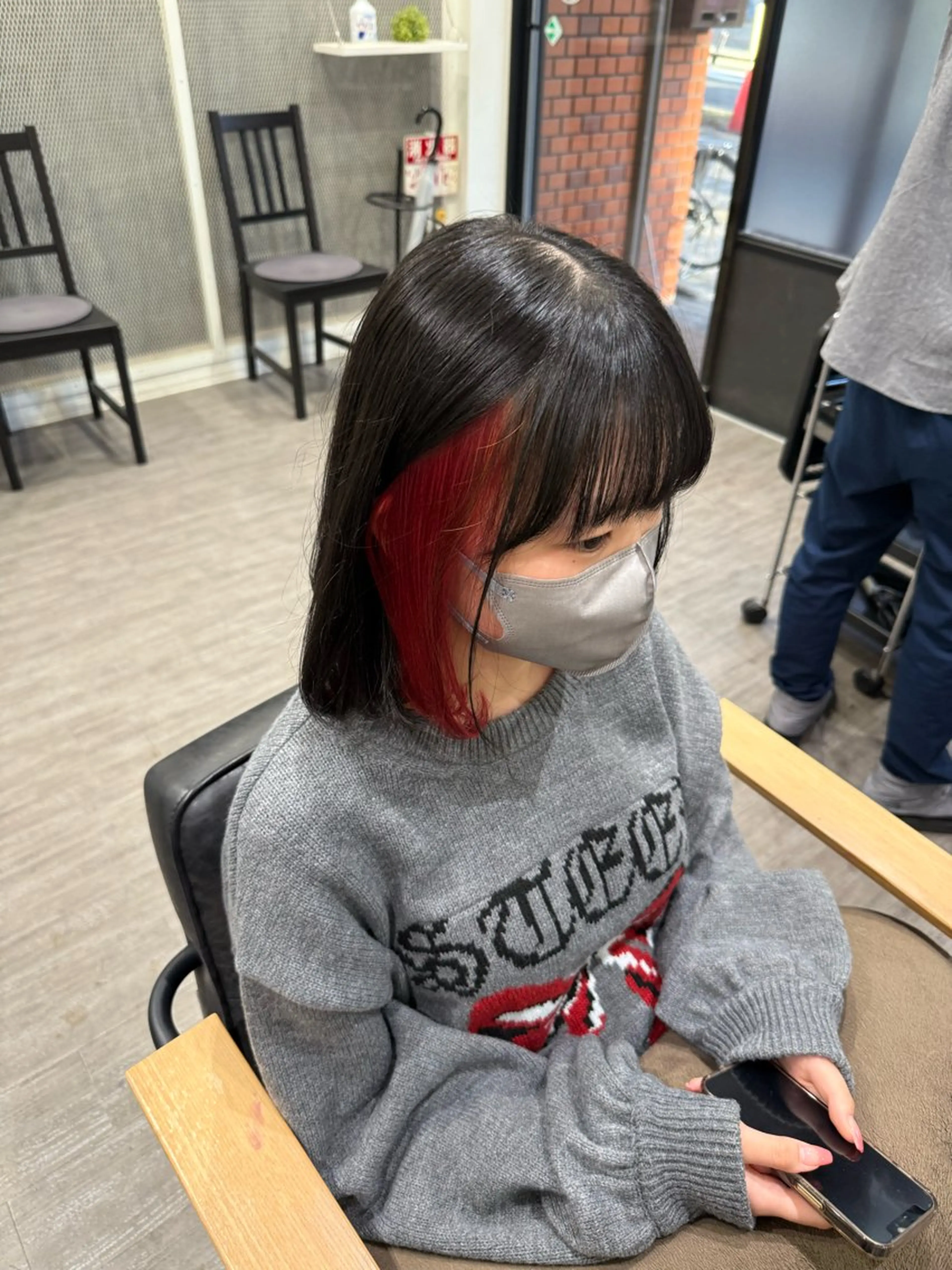 ミディアム カラー レッドカラー 上田 紗也のヘアスタイル