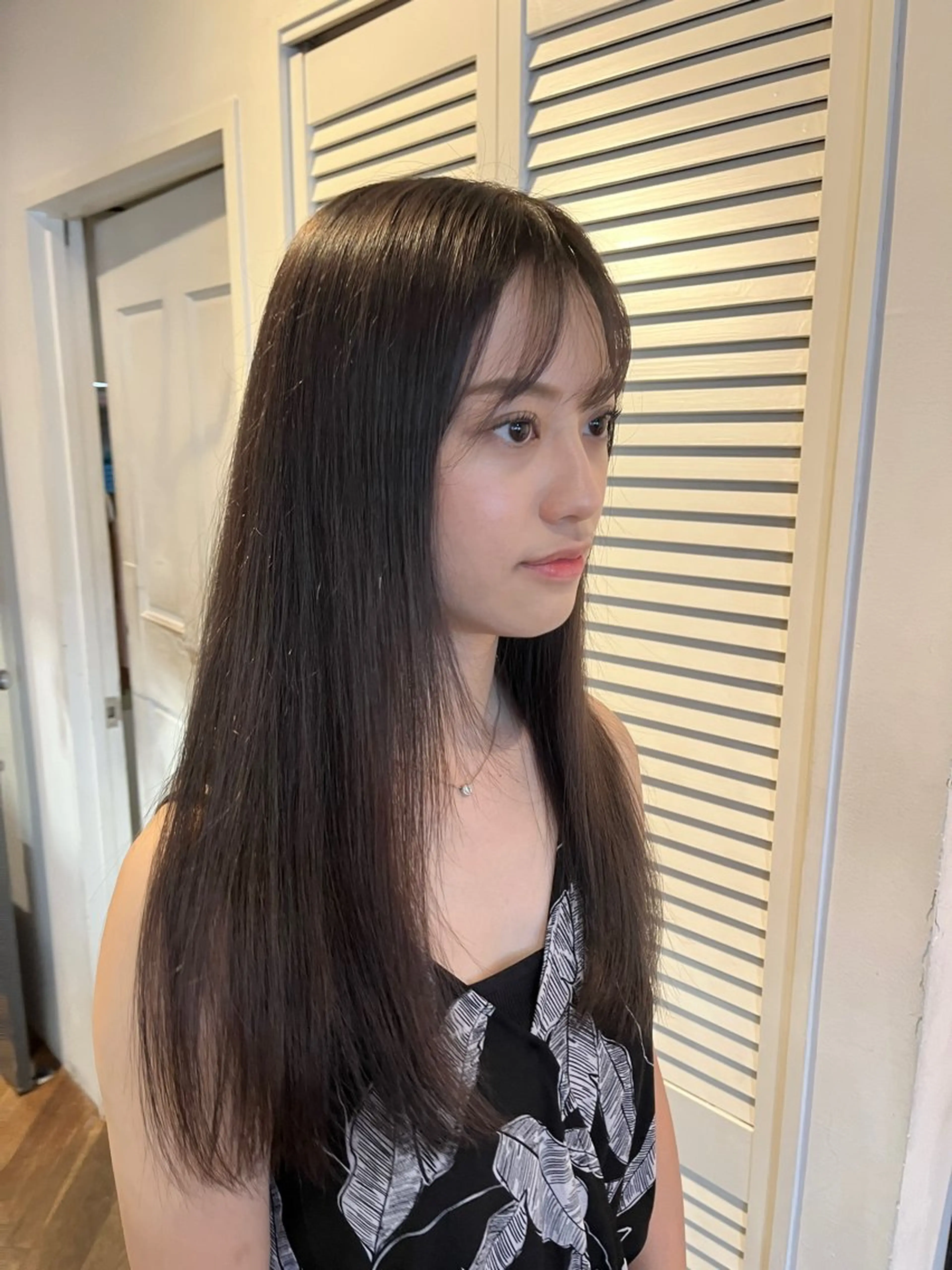 ロング カラー 透明感カラー オリーブカラー HOMIE TOKYO所属・sora / 渋谷 / ハイトーンのヘアスタイル