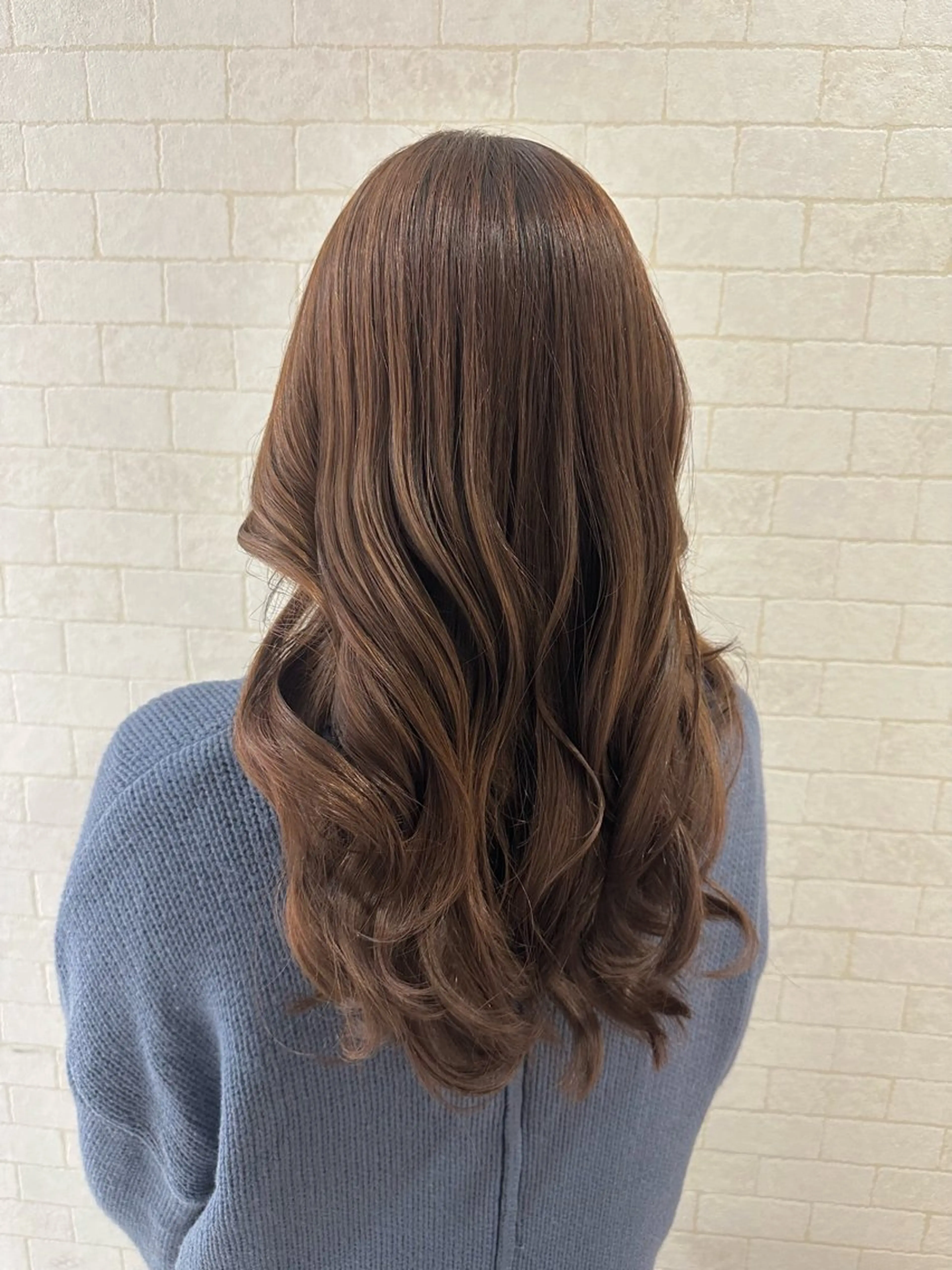 ロング カラー ブリーチ 透明感カラー ダブルカラー ブリーチなしカラー 顔まわりレイヤー 大人レイヤー& 透明感カラー💄のヘアスタイル
