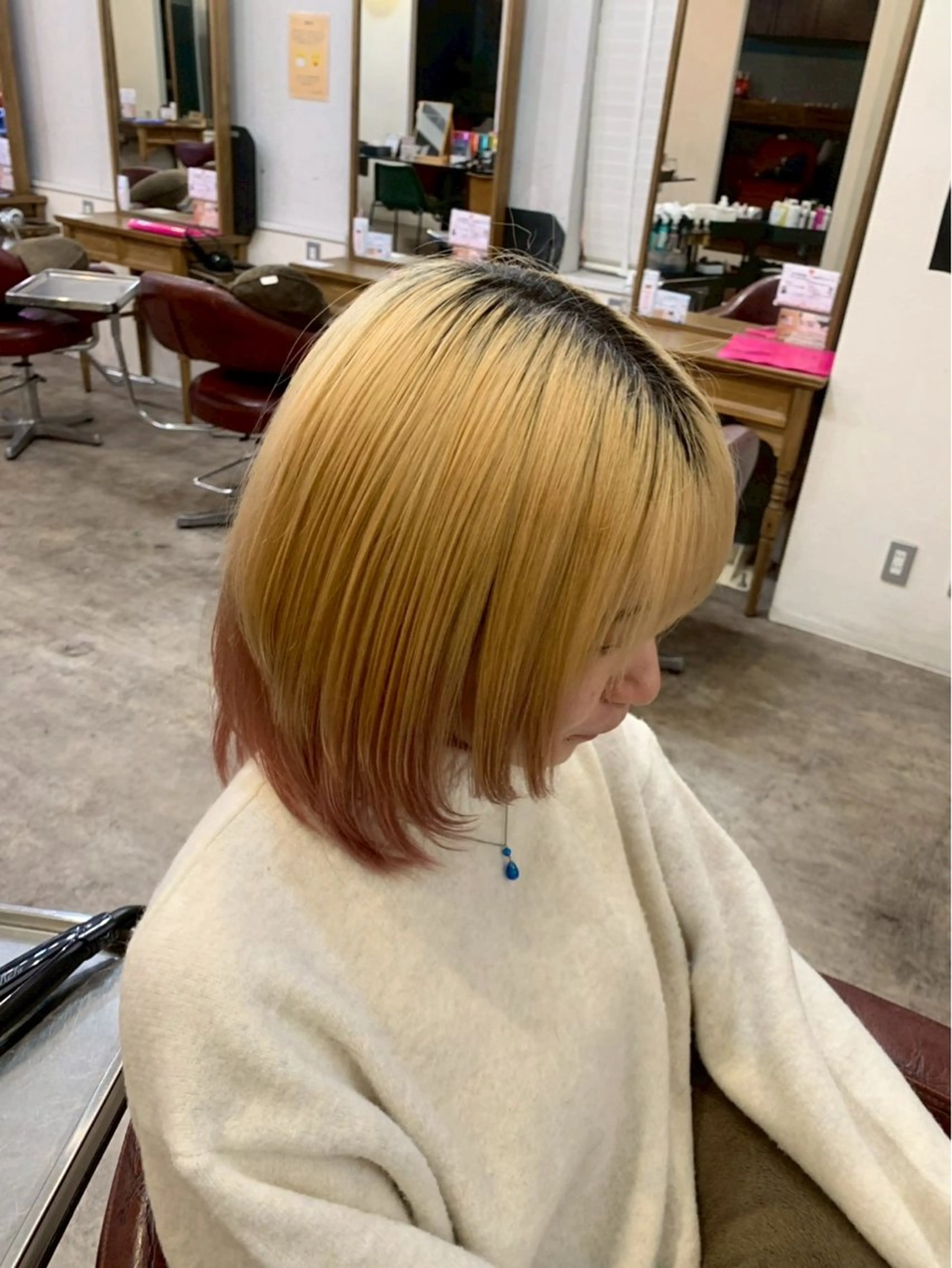 ミディアム レディースカット THIARA 👑のヘアスタイル