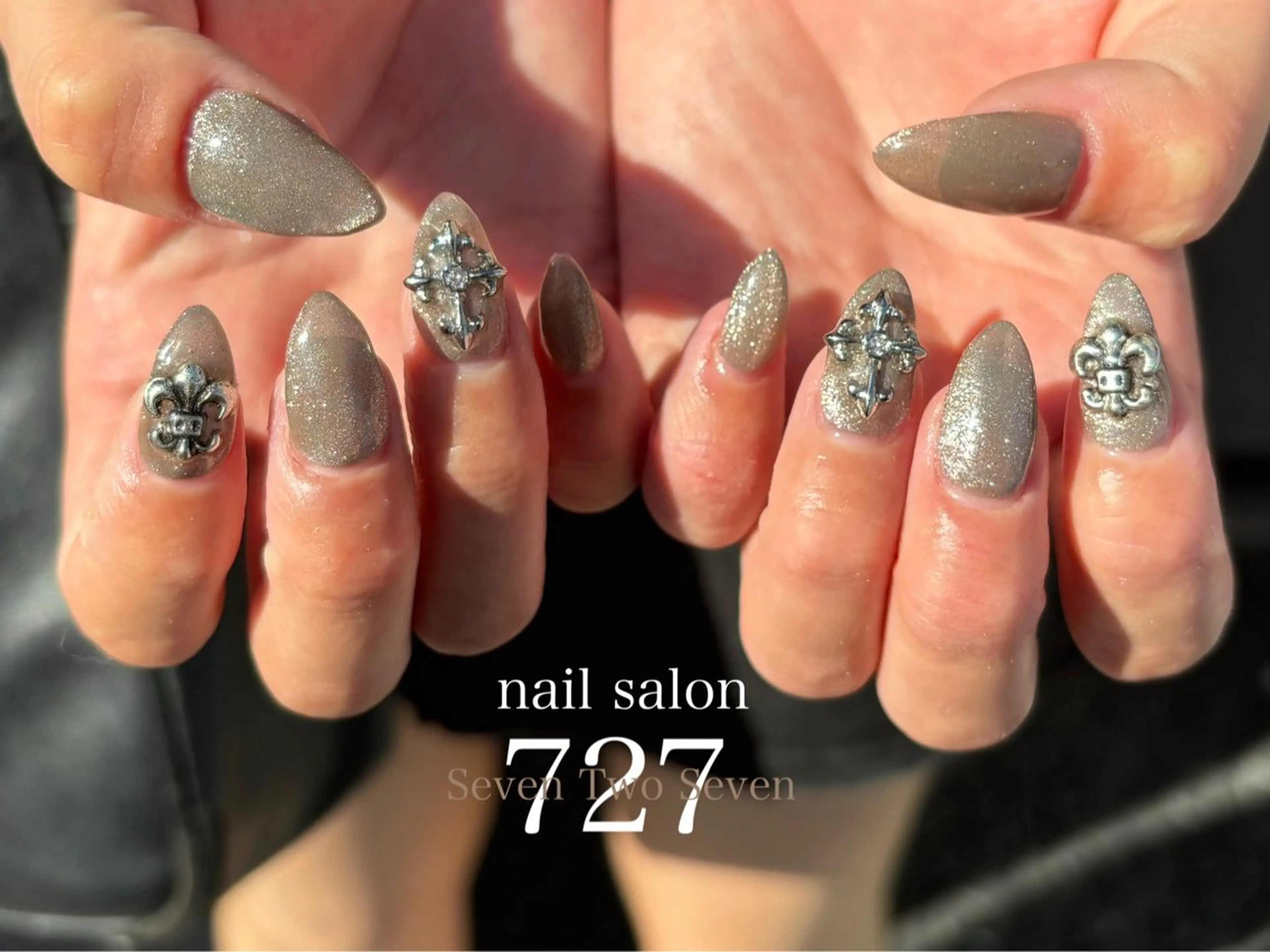 ネイル ハンドネイル 727 nailのネイルデザイン