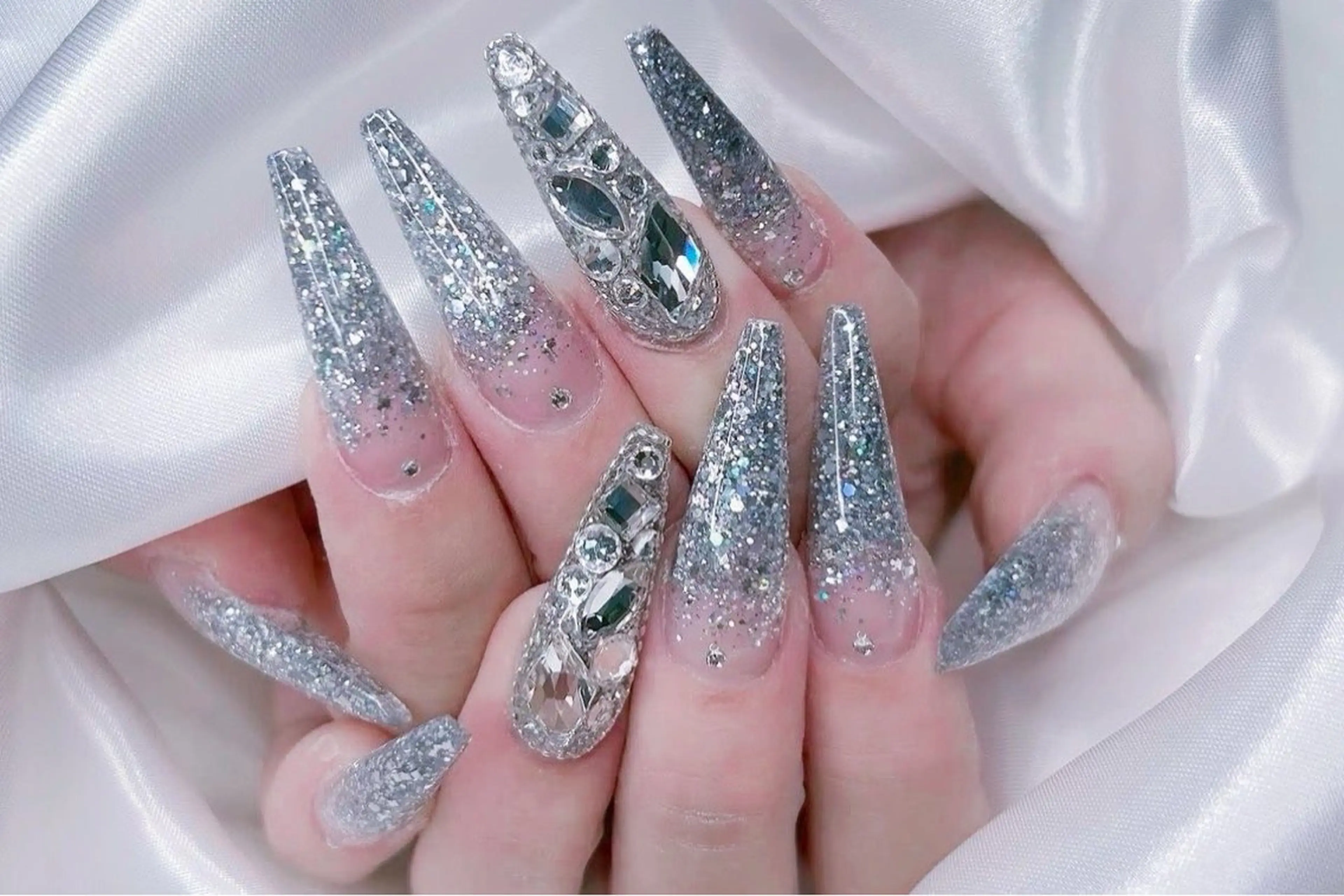 ネイル MARHCHU NAILのネイルデザイン