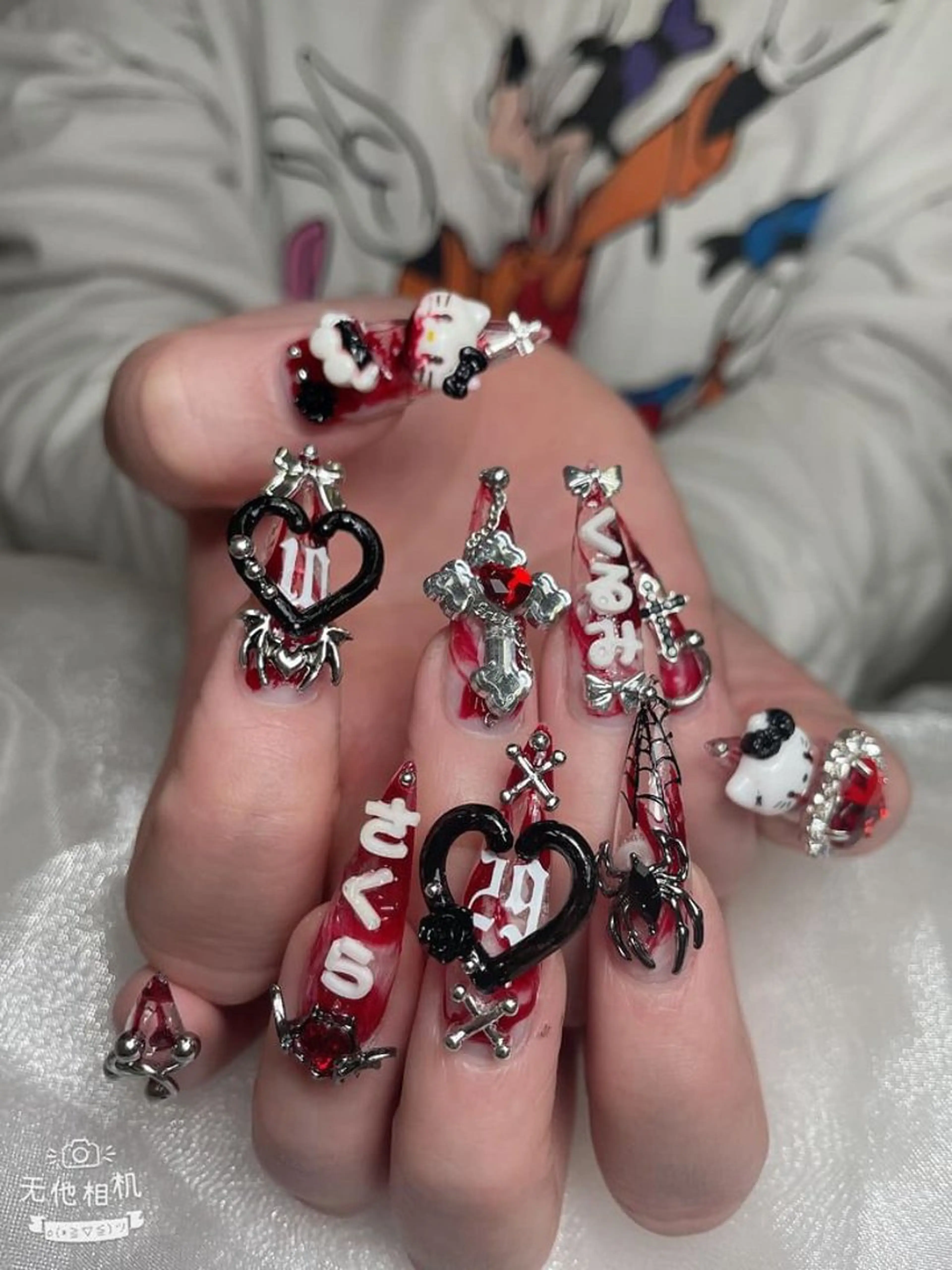 ネイル 成人式 ロングネイル マグネットネイル 大理石ネイル(マーブル) リボン ハンドネイル Momoa nail salon所属・MoMoA Nail ネイル長さ出し専門店のネイルデザイン