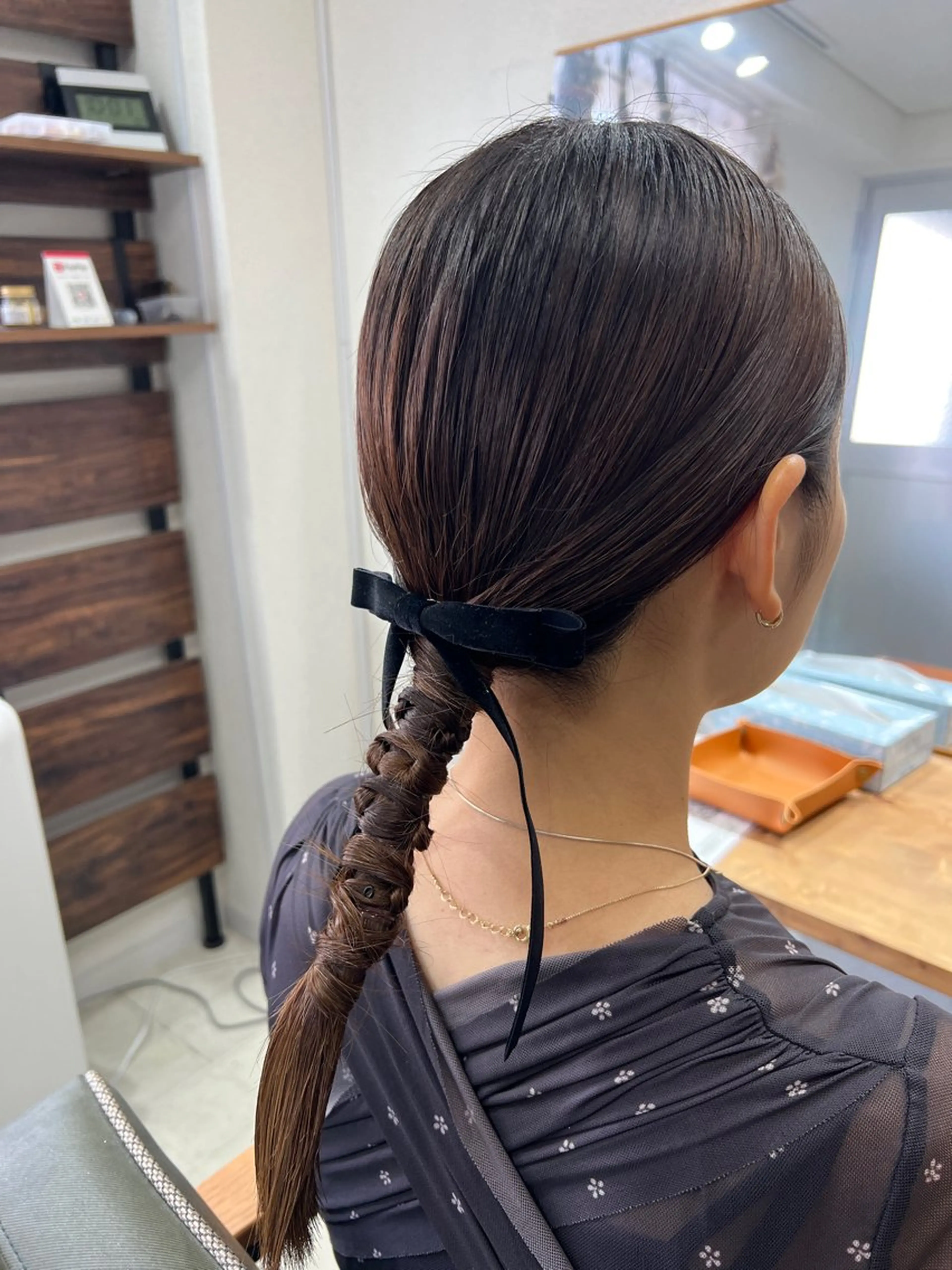 セミロング ヘアアレンジ ポニーテール 山室 敬義のヘアスタイル
