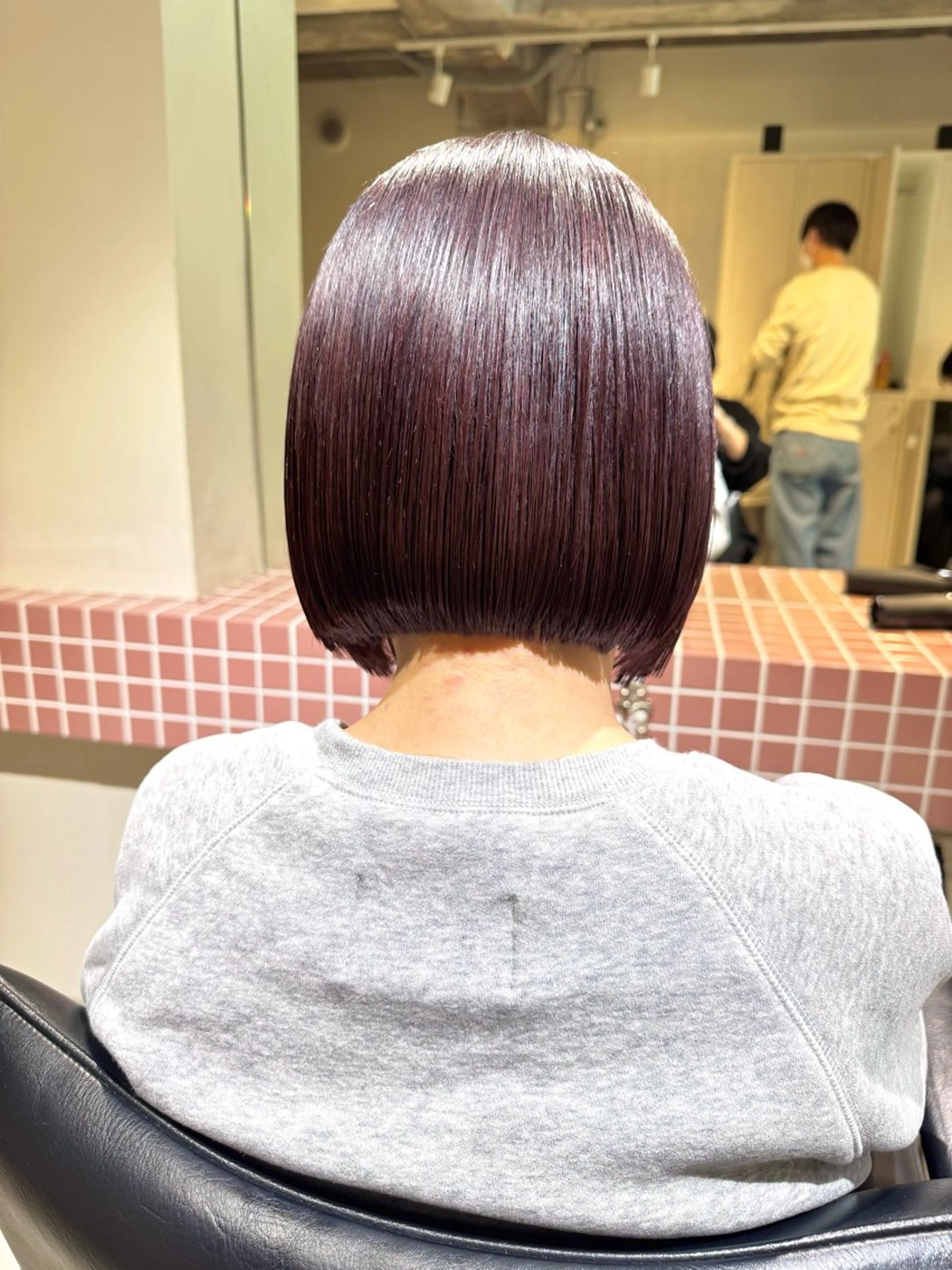 ショート カラー 切りっぱなしボブ ショートボブ アッシュ ベージュカラー グレージュ eto所属・髪質改善スペシャリス ト長尾勇弥/梅田中津のヘアスタイル