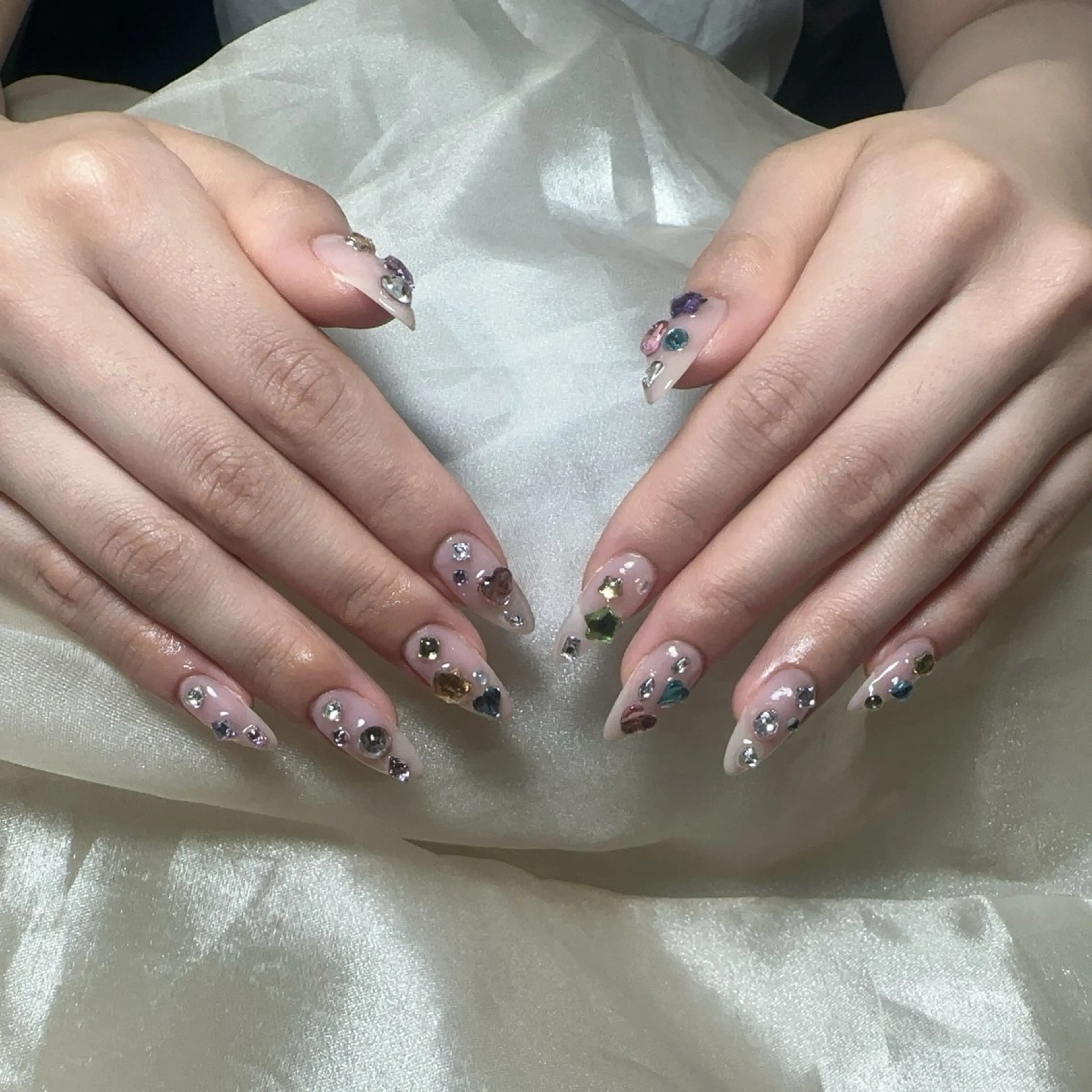 ネイル DUO MI所属・ル ナのネイルデザイン