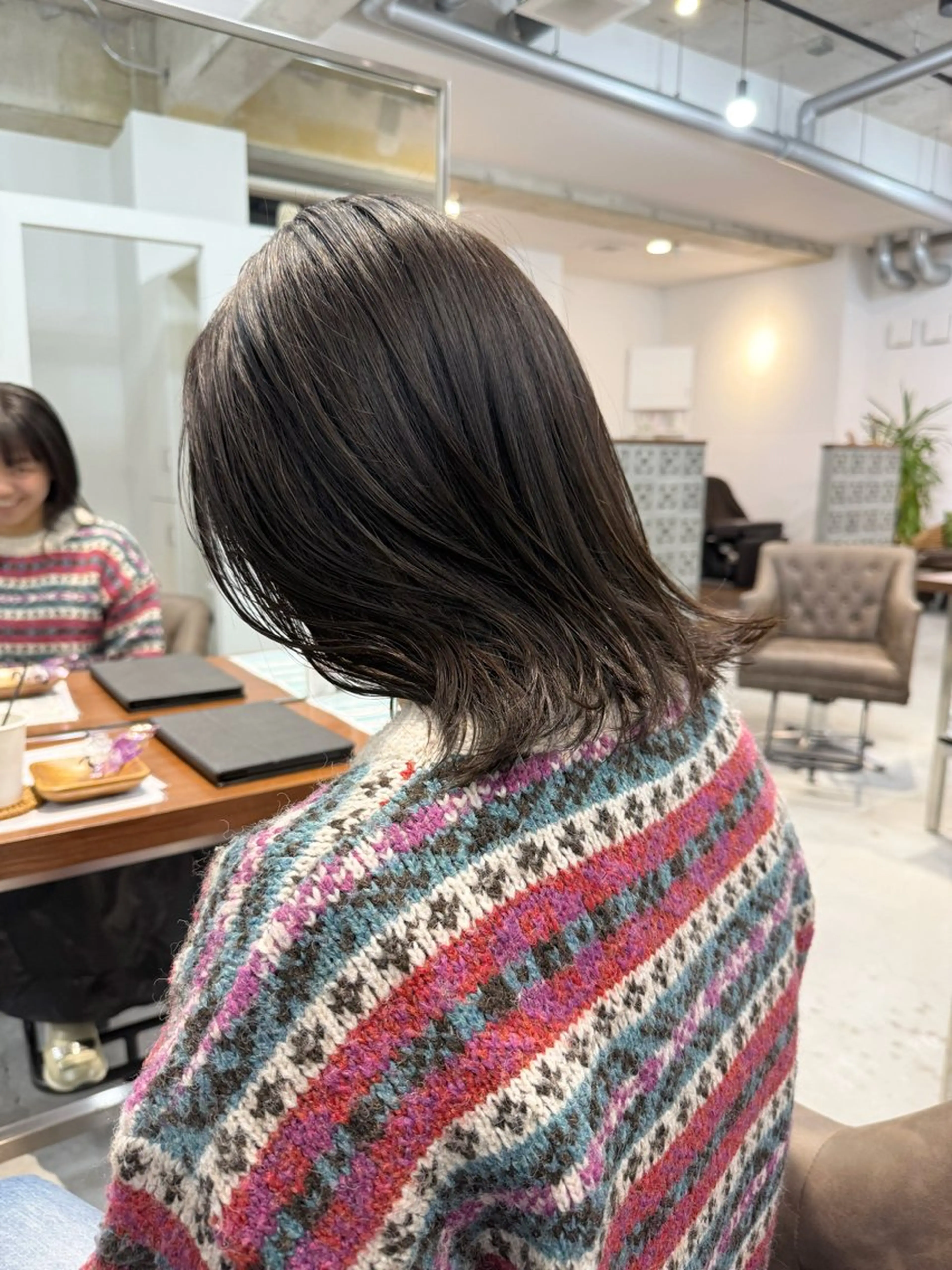 ミディアム カラー カット ヘアカラー トリートメント カイリ /レイヤーカットのヘアスタイル