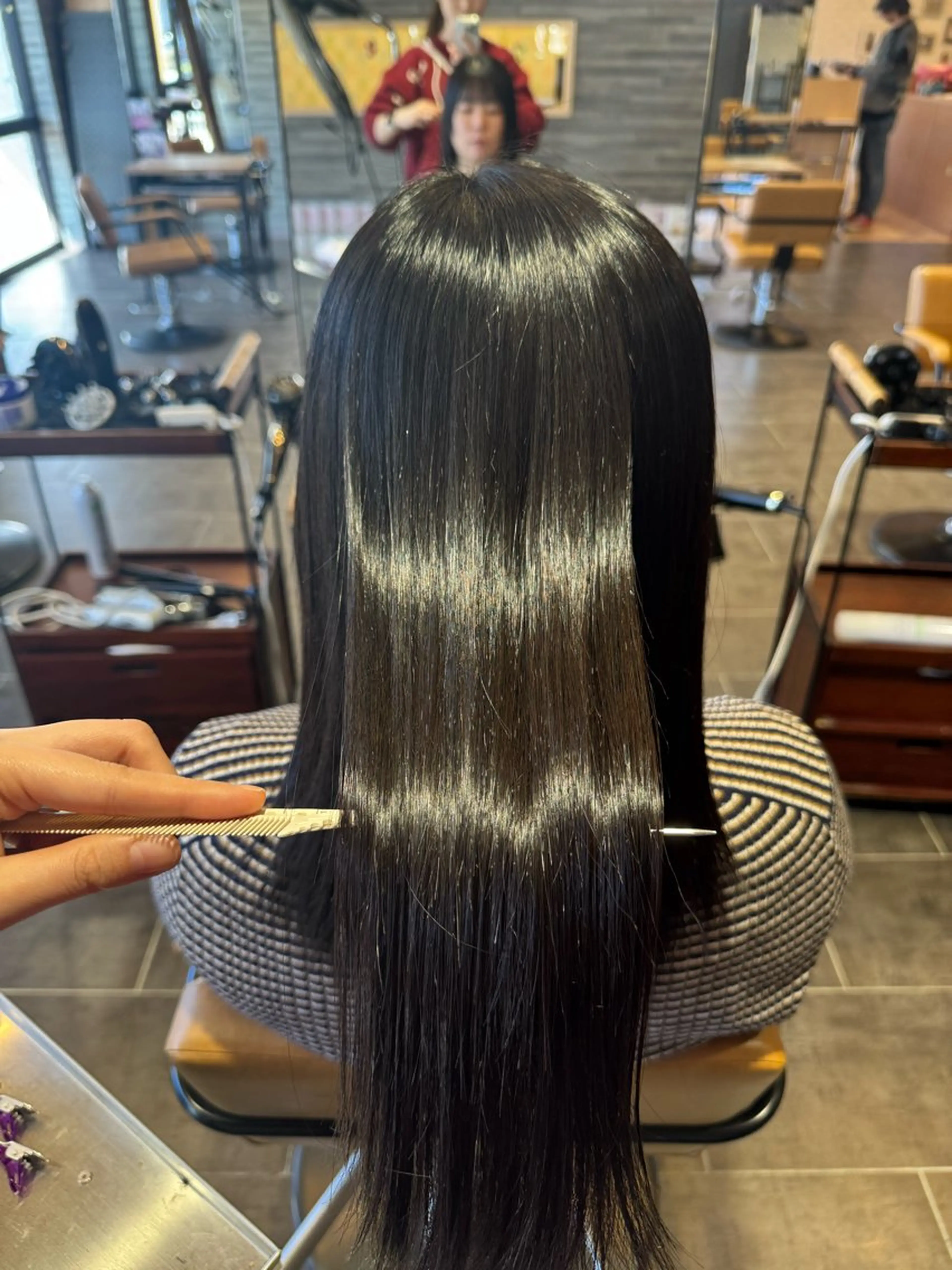 ロング カット 縮毛矯正 松下 紗季のヘアスタイル