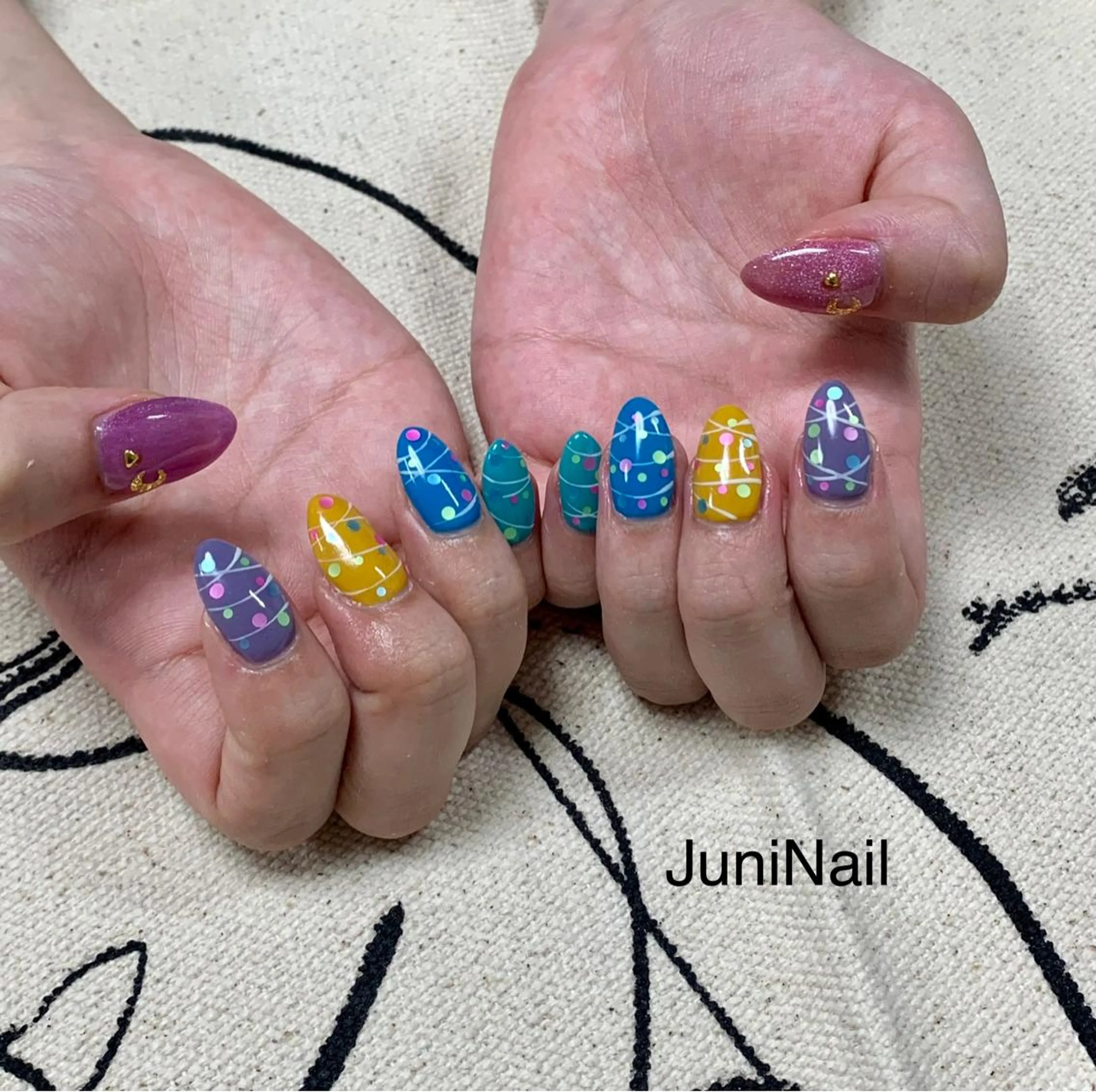 ネイル ハンドネイル JuniNail韓国 ネイリストsuのネイルデザイン