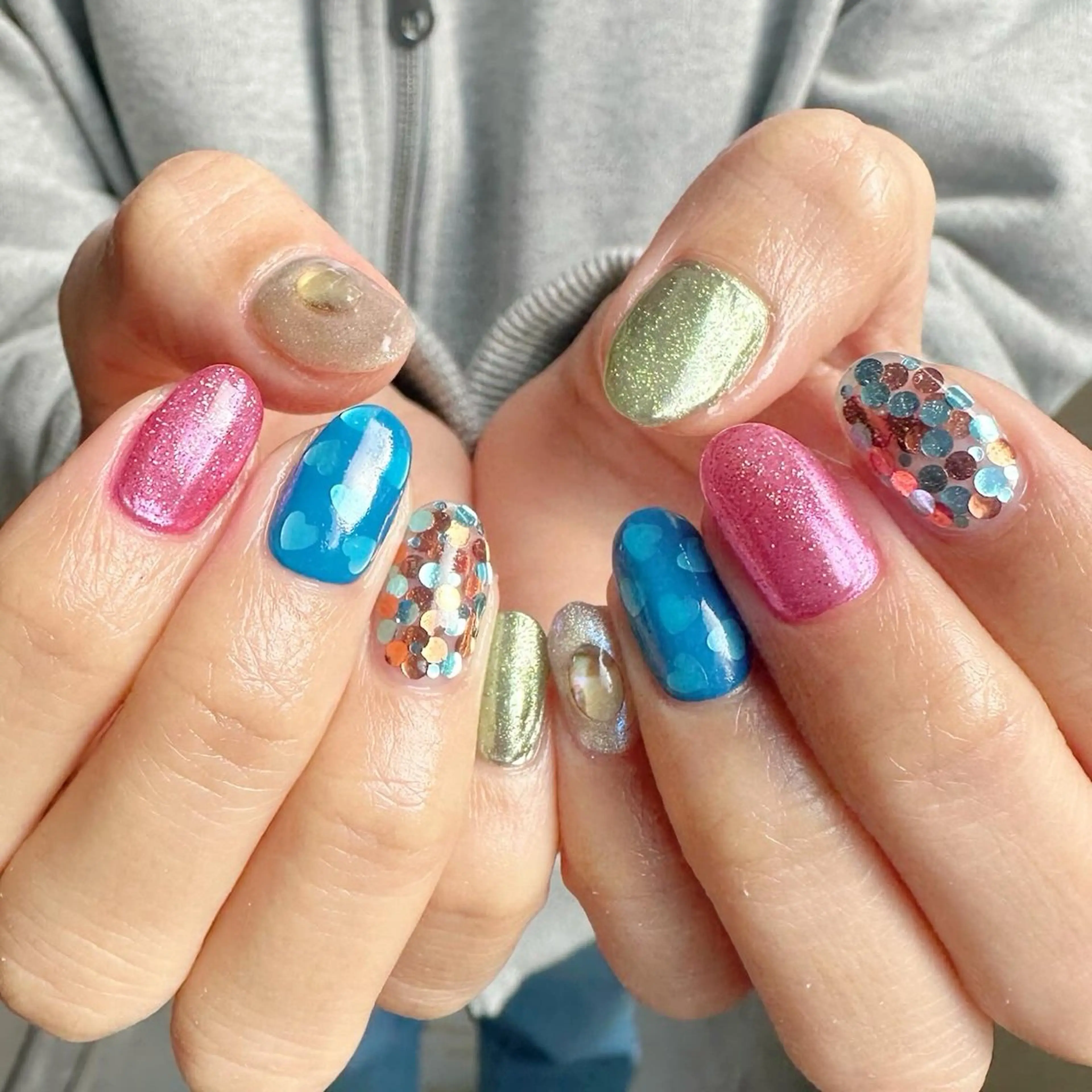 ネイル ハート ホログラムネイル 氷ネイル・うるうるネイル マグネットネイル ミラーネイル 🪞KAPE NAIL 🪞のネイルデザイン