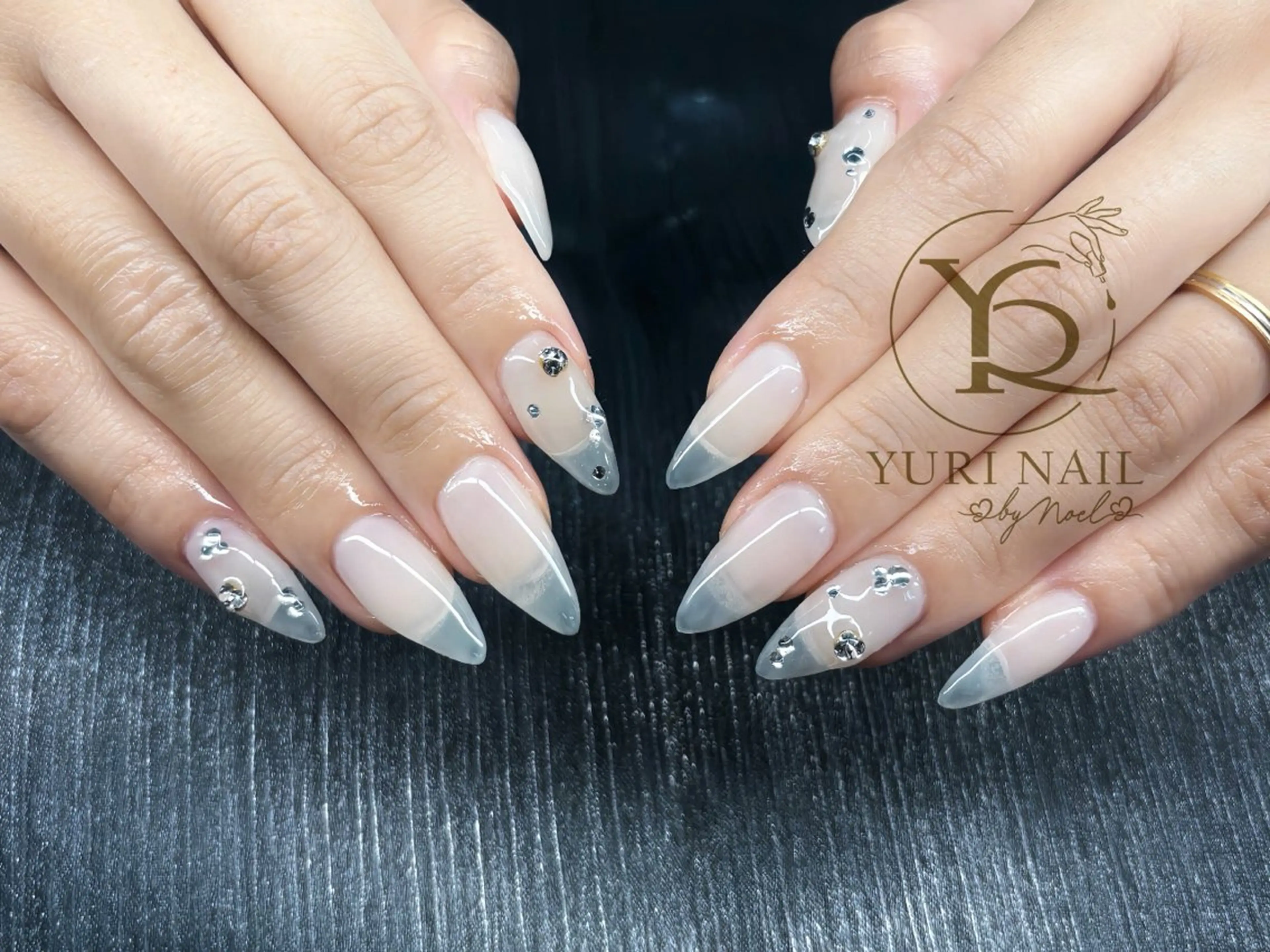 ネイル チークネイル フットネイル グラデーション 韓国ネイル 持ち込み ハンドネイル フットネイル ハンドケア YURI Nail Narita所属・YURI Nail NARITAのネイルデザイン