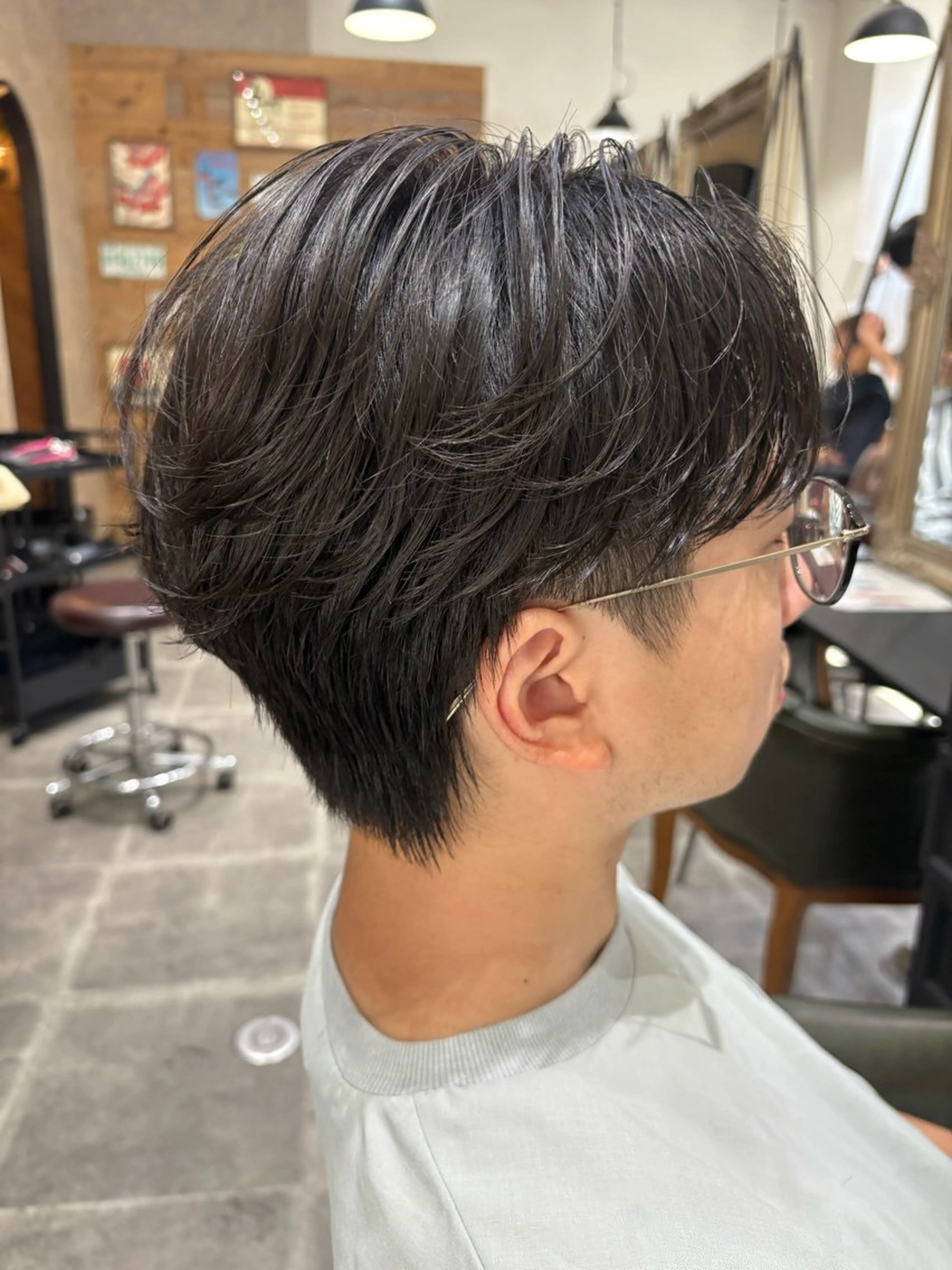 メンズ センターパート メンズ韓国風 嶋本 敬心のヘアスタイル