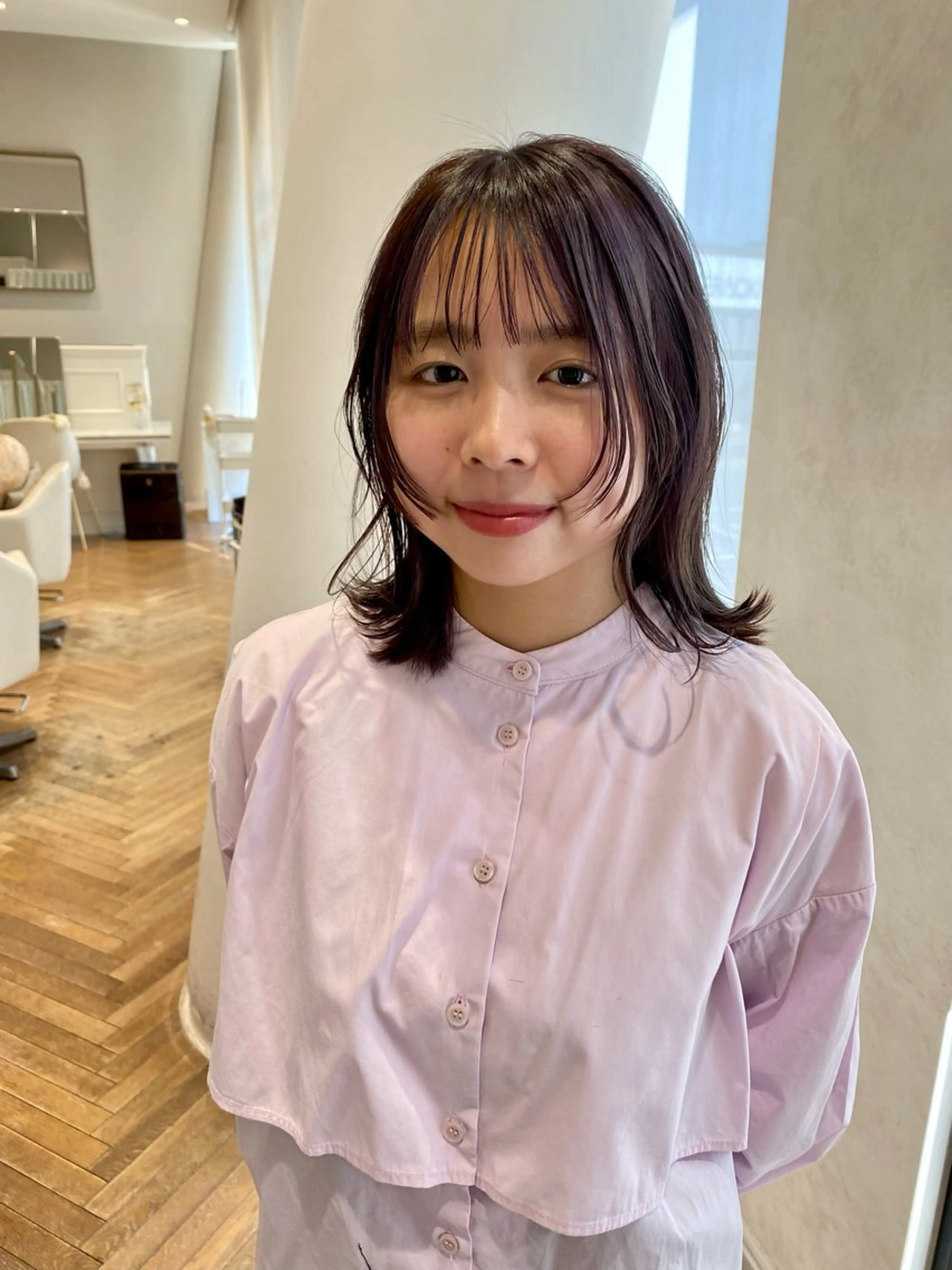 ミディアム カラー ブリーチ カット ヘアカラー 増井 彩乃のヘアスタイル