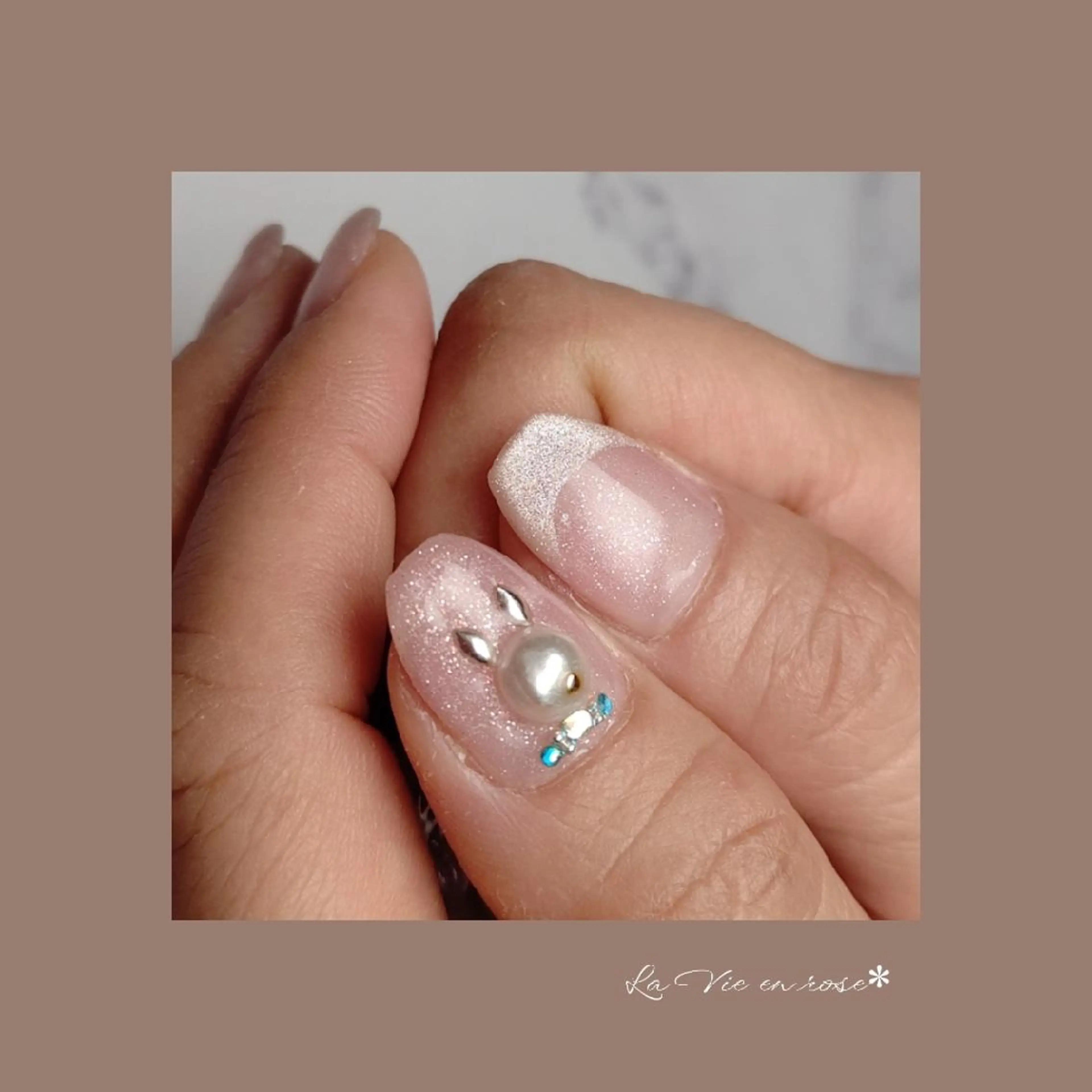 ネイル ラヴィアン ローズのネイルデザイン