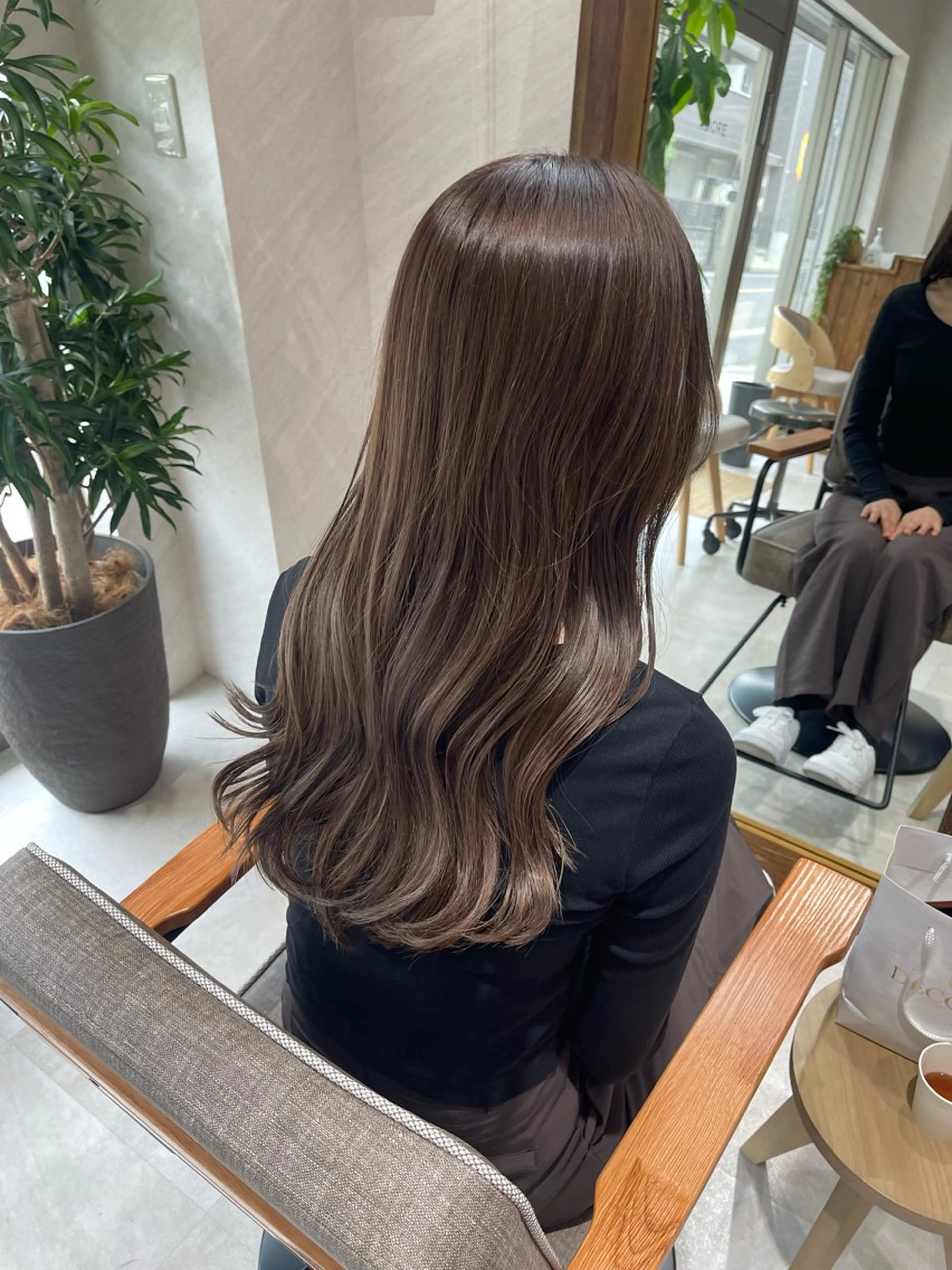 ロング カラー グレージュ ラベンダーカラー ラベンダーグレージュ ラベンダーグレー カット ヘアカラー トリートメント 🩵ボブ/レイヤー /髪質改善🩵のヘアスタイル