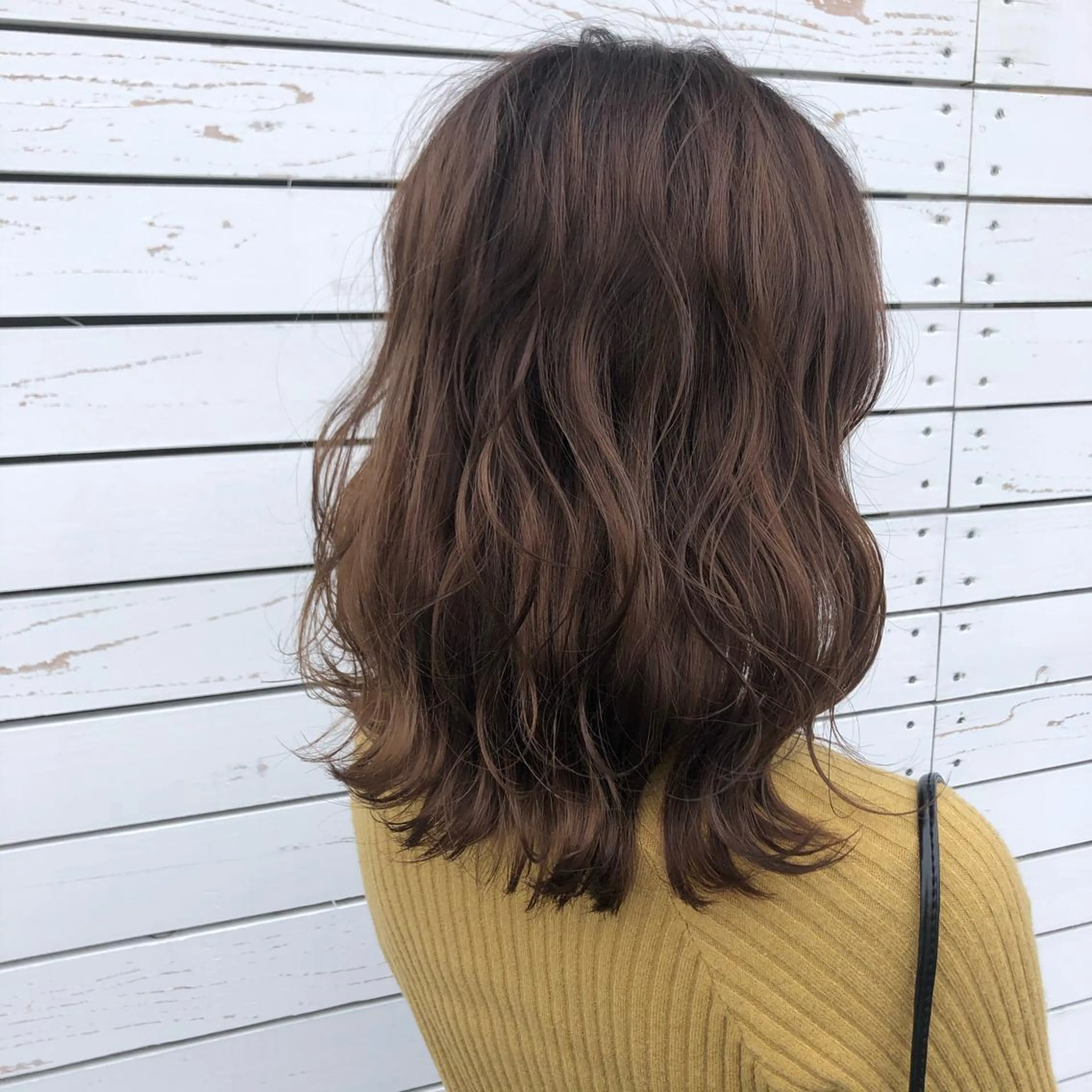 ミディアム カラー CREAPY所属・CREAPY　日向野 利菜のヘアスタイル