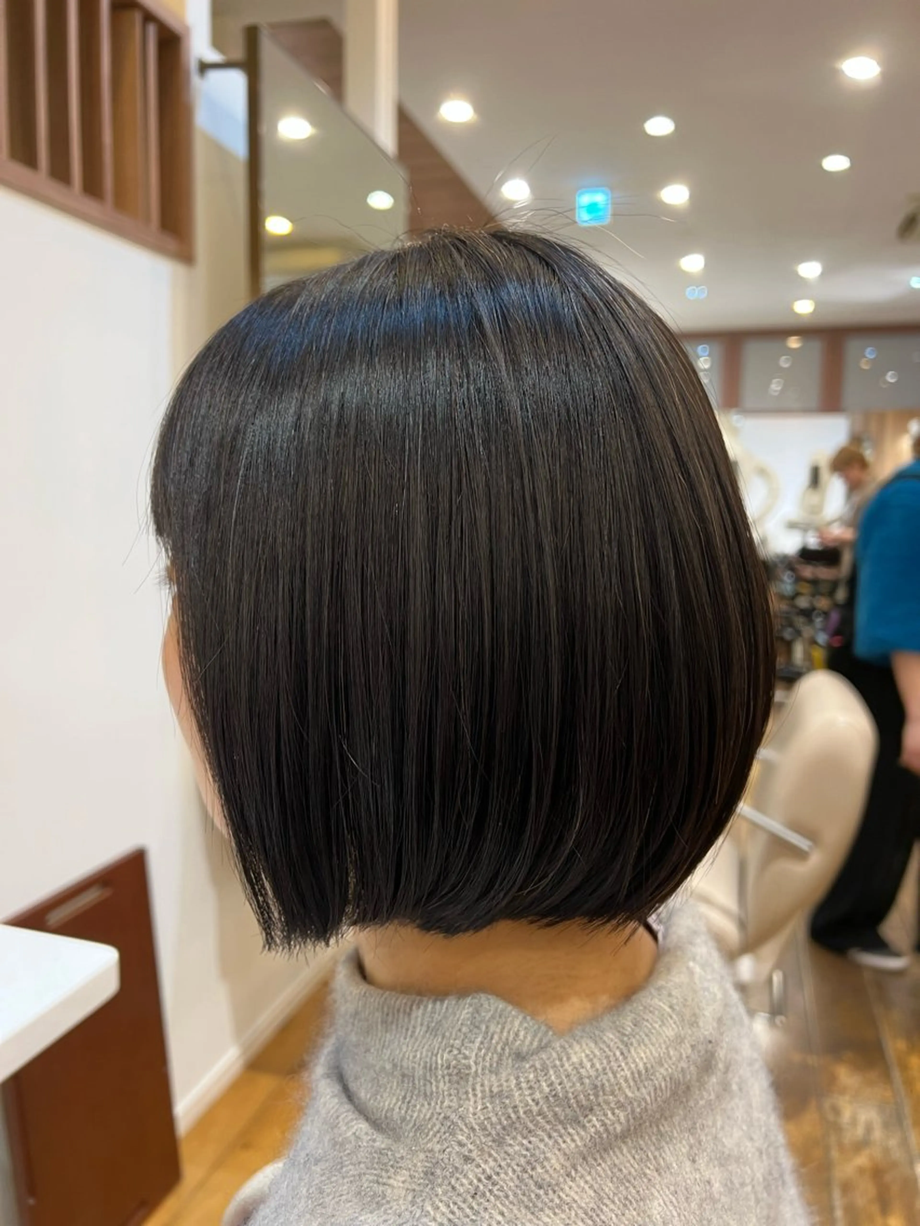 ショート 村中 逸紀のヘアスタイル