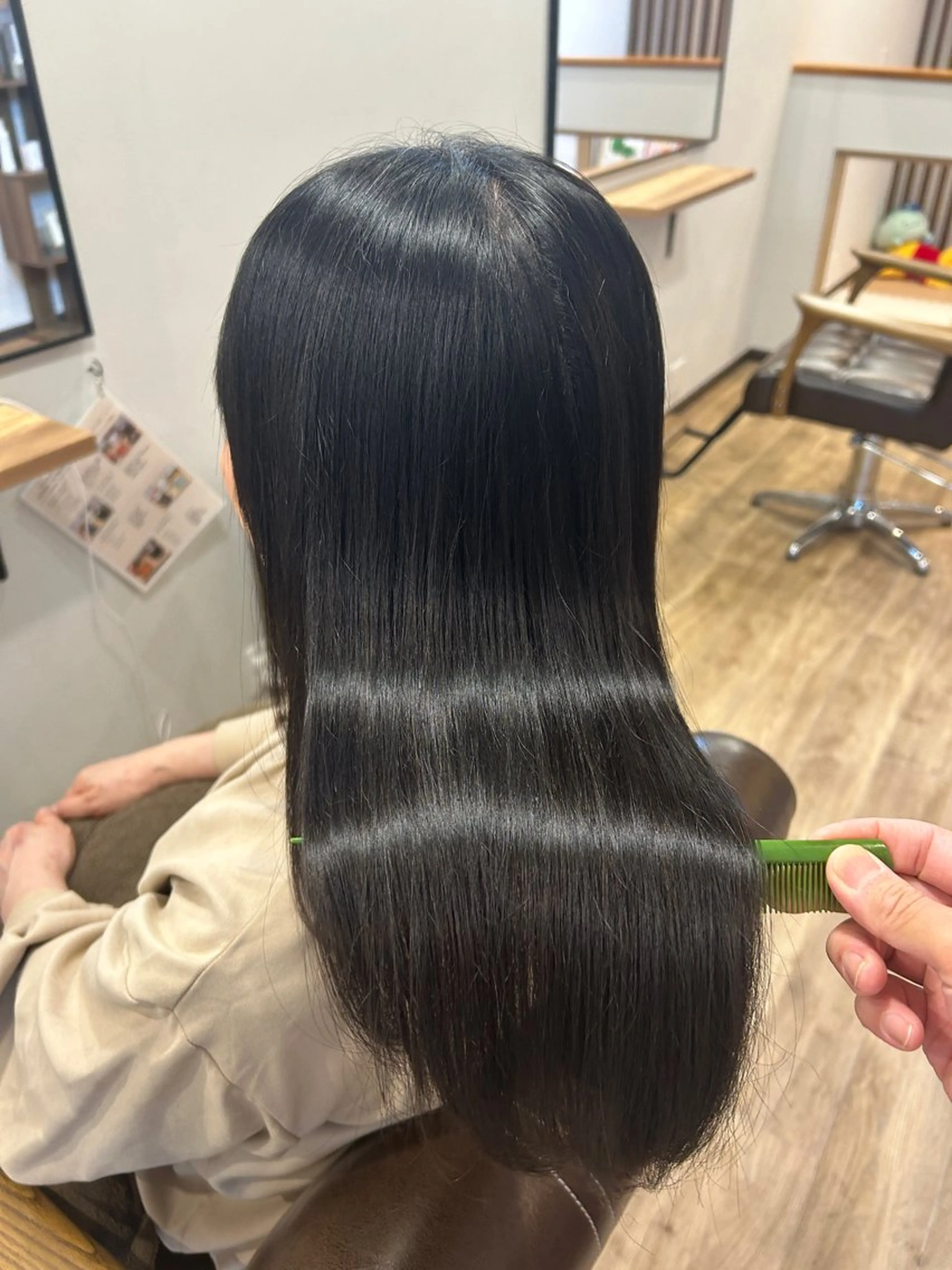 カット+髪質改善ストレート+トリートメントの写真