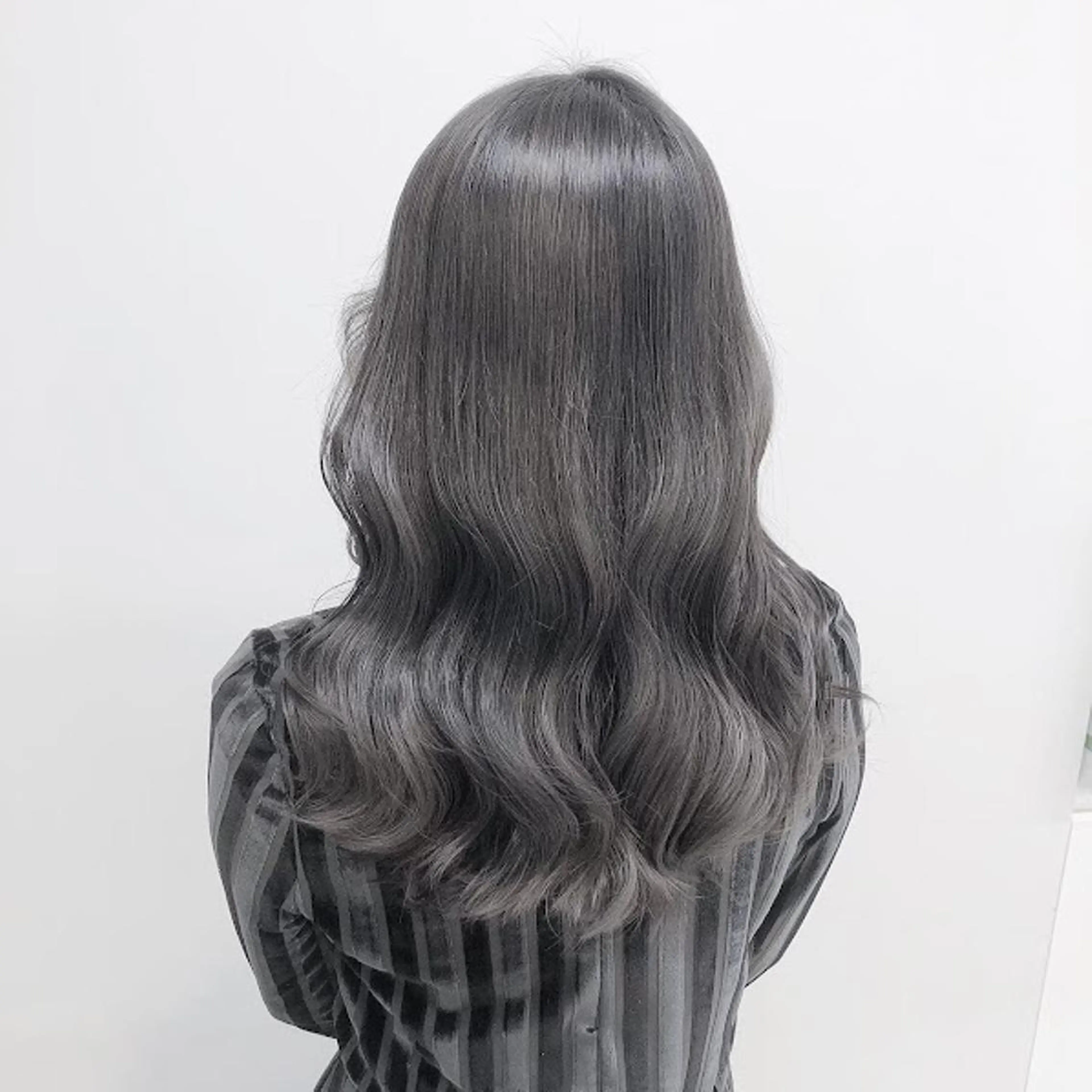 カラー official TUNE銀座🪄✨のヘアスタイル