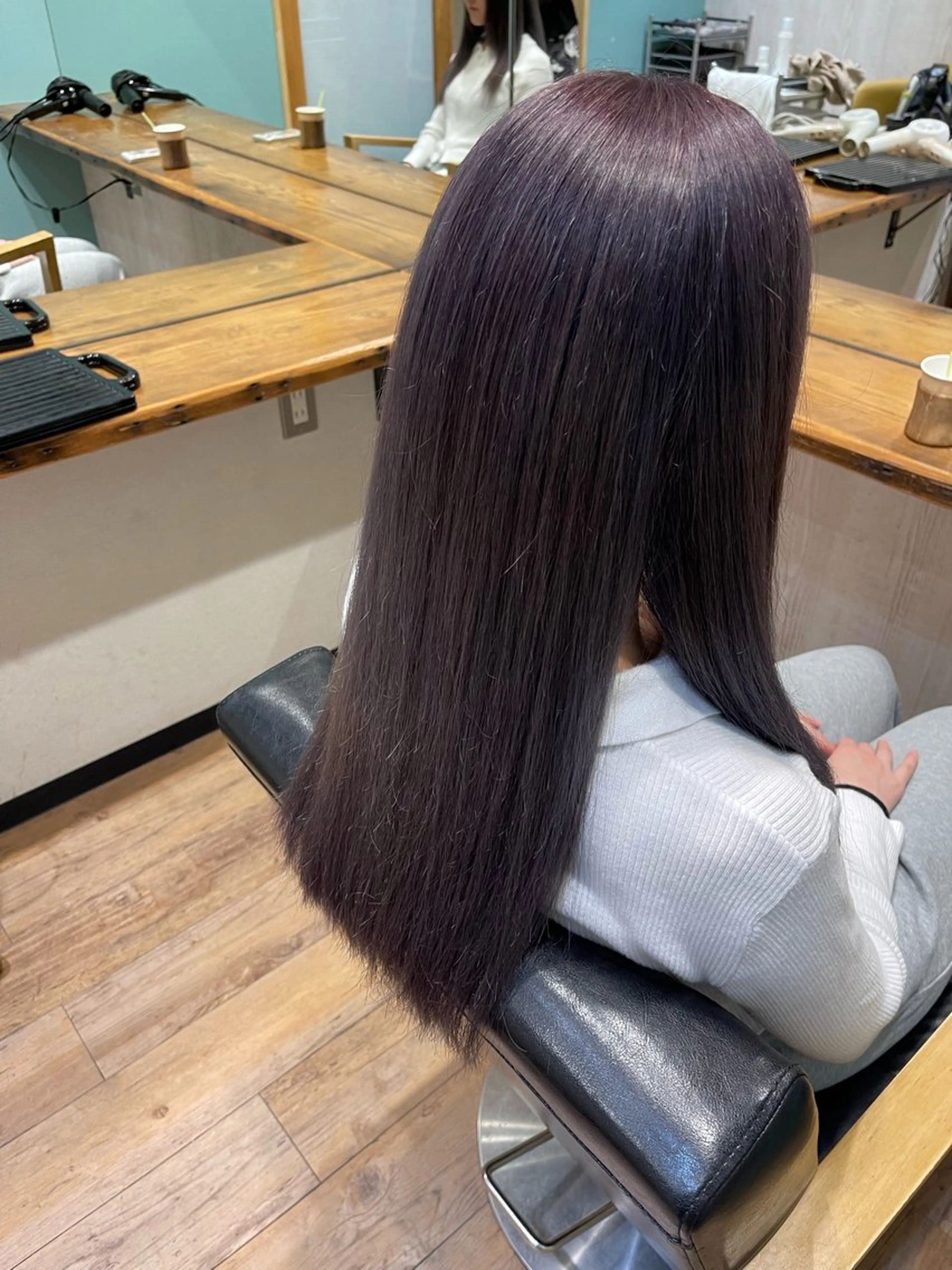 ロング カラー グレージュ ラベンダーカラー ラベンダーグレージュ ラベンダーグレー ヘアカラー Rolen.所属・佐藤 海璃のヘアスタイル
