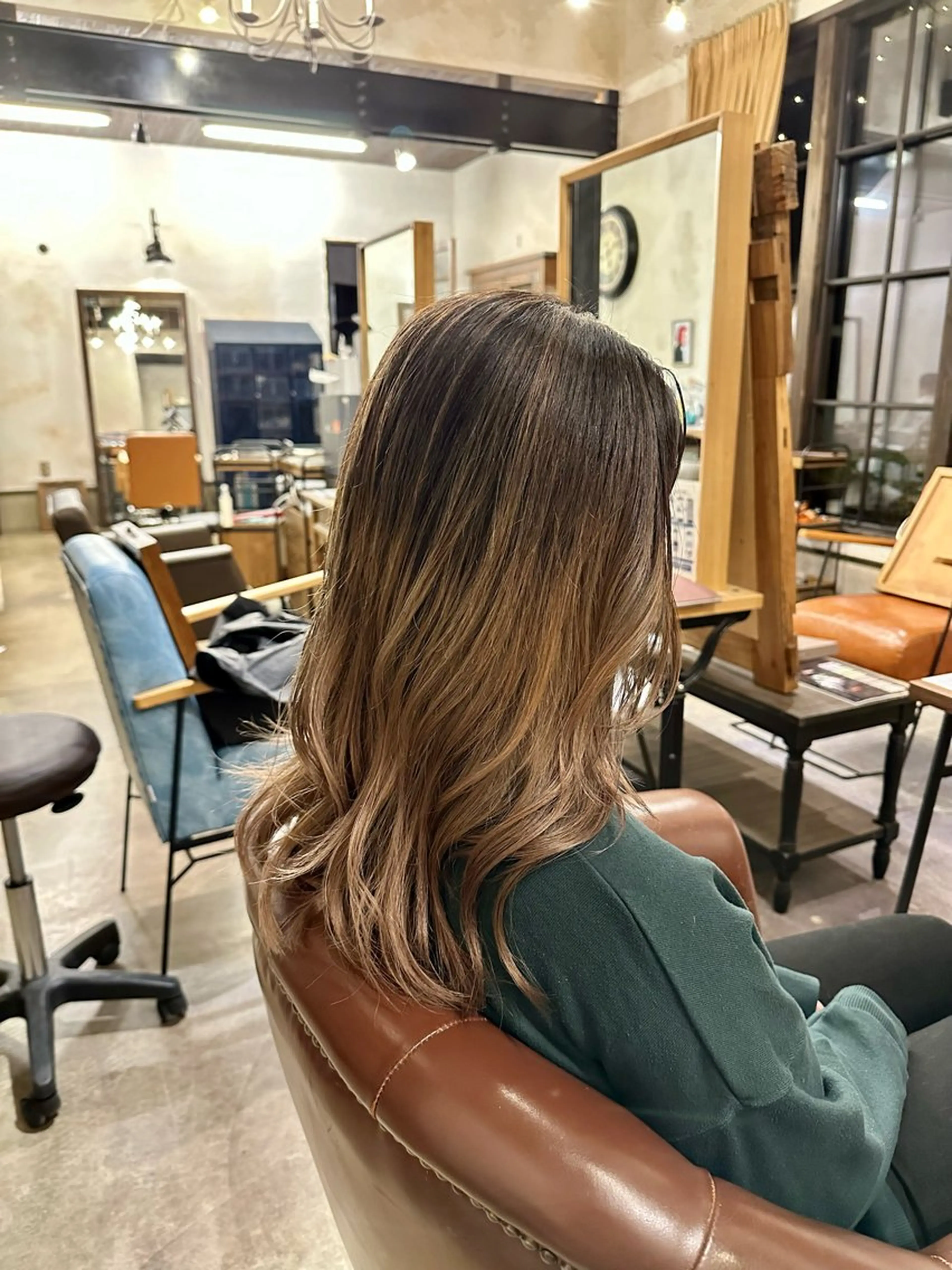 ロング カラー バレイヤージュ レイヤーカット カット ヘアカラー 🦖ノザワ リンカ🦖のヘアスタイル
