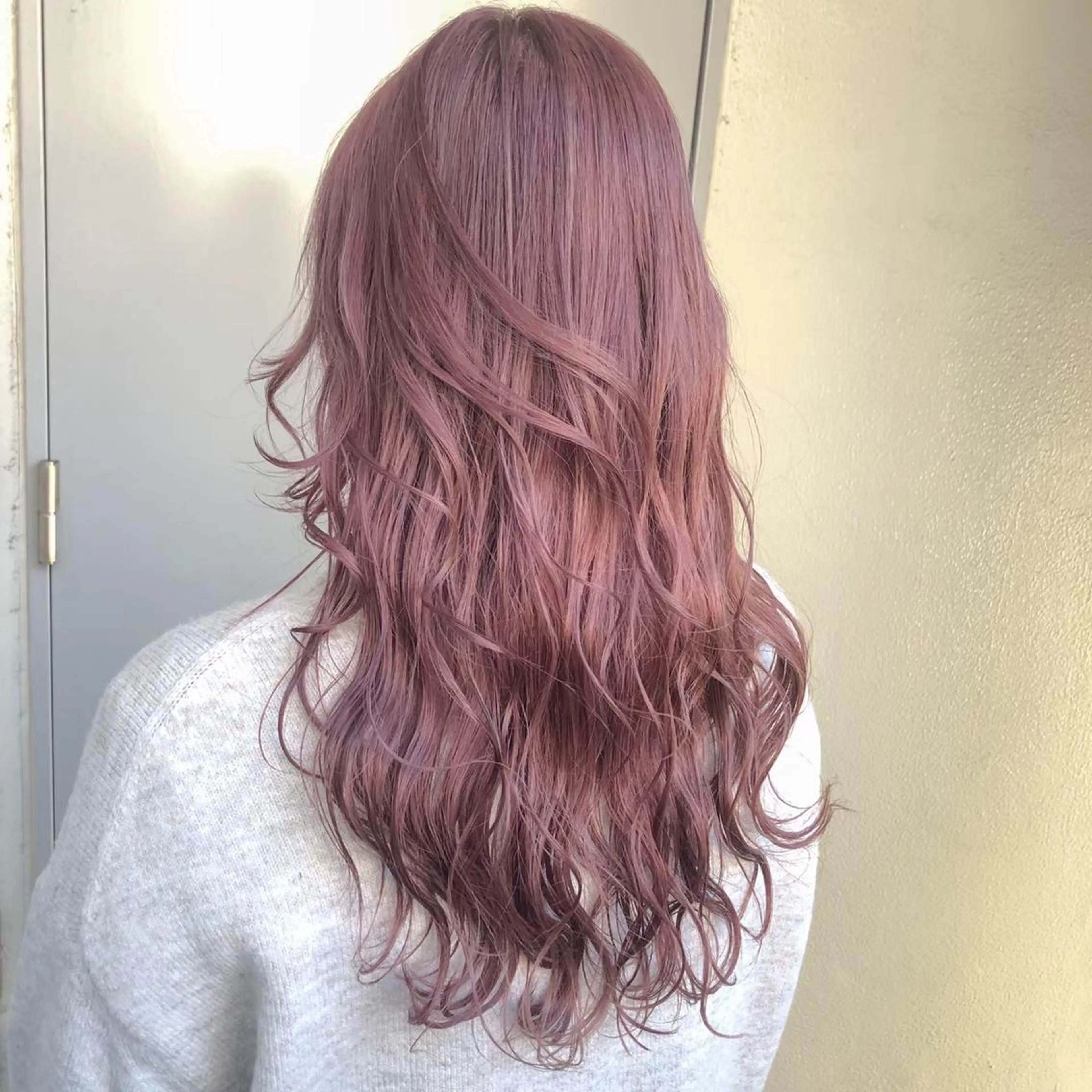 セミロング カラー ✨メンズウルフ特化 美容師タイガ✨のヘアスタイル