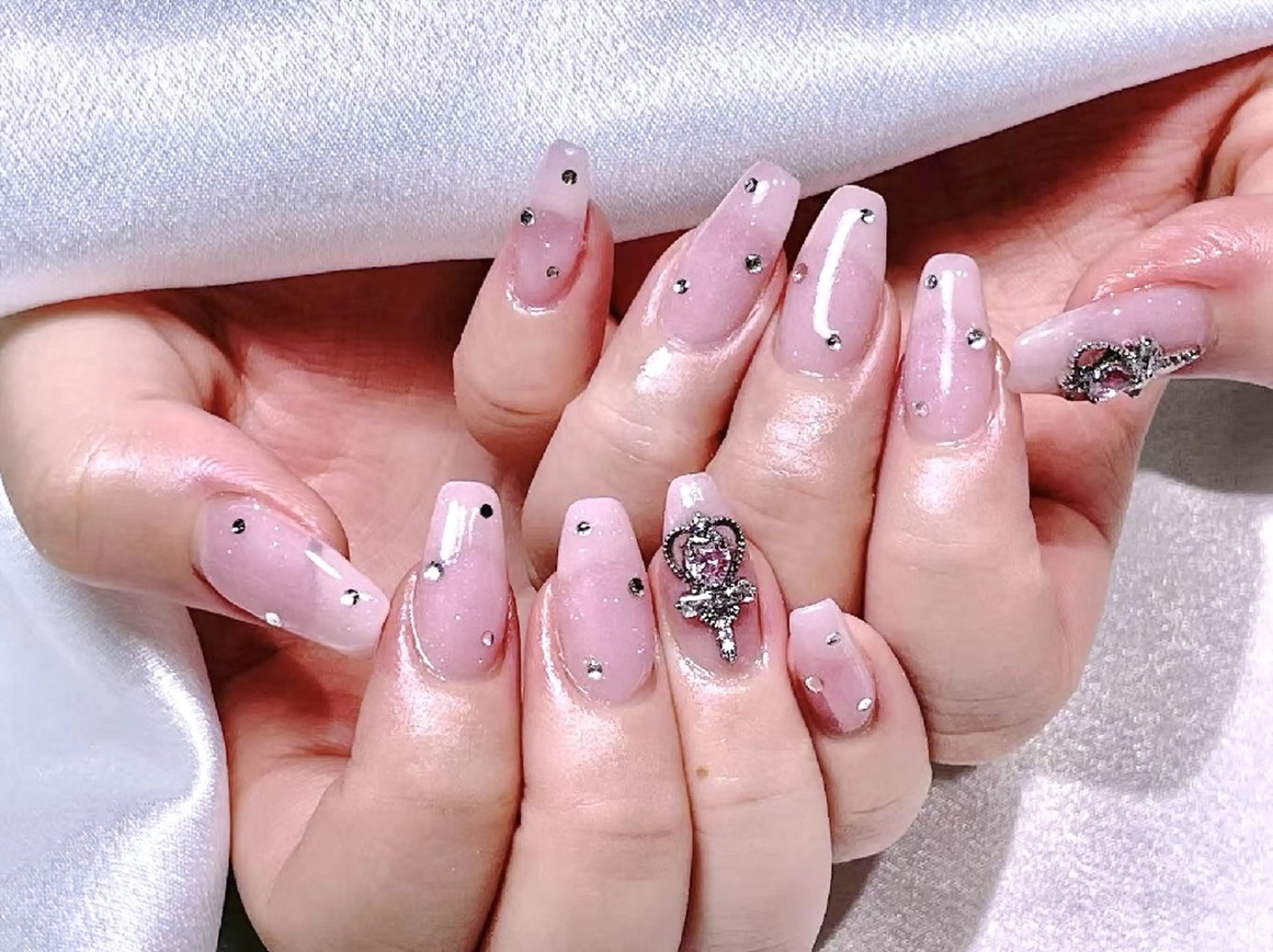 ネイル ハンドネイル パラジェル＆フィルイン取り扱いサロンSol Nail所属・Sol Nail ミネのネイルデザイン