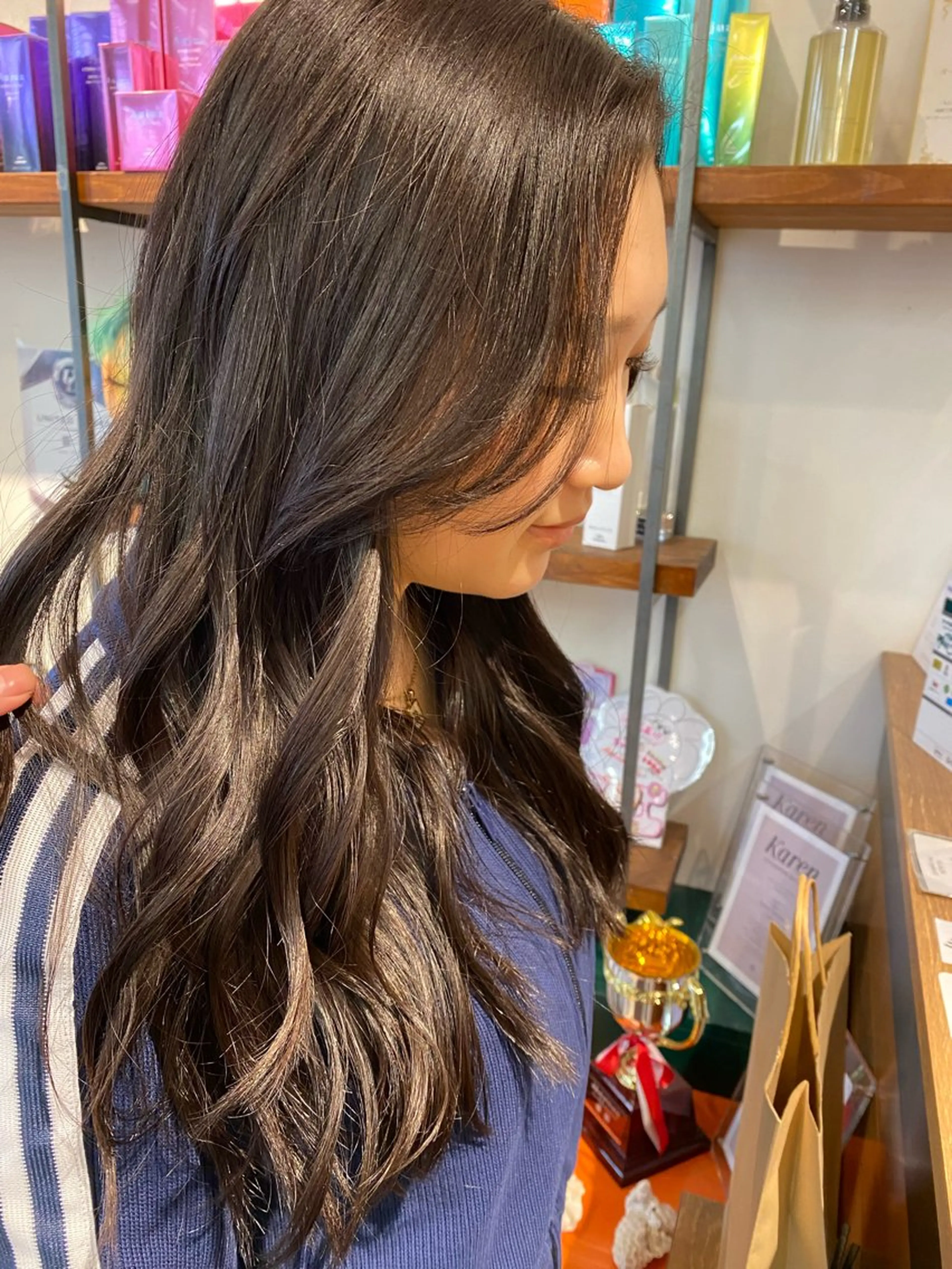 ロング カラー グレージュ ピンクカラー ヘアカラー ナチュラルヘア🫧 ナナミのヘアスタイル