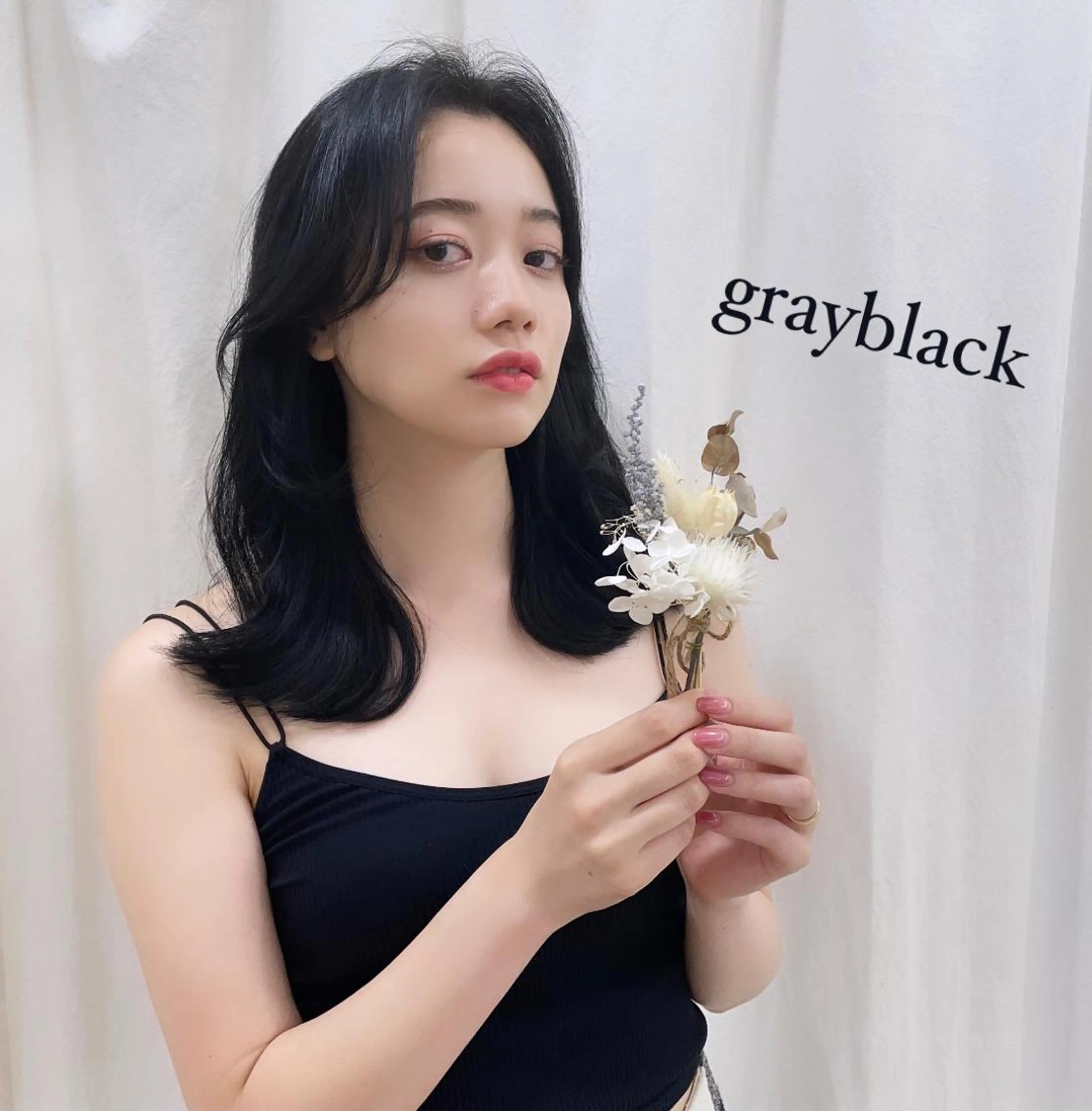 セミロング カラー 黒髪 グレーブラック ワンホンヘア カット ヘアカラー ブリーチなし透明感カ ラー×韓国ヘア♡ヒデのヘアスタイル