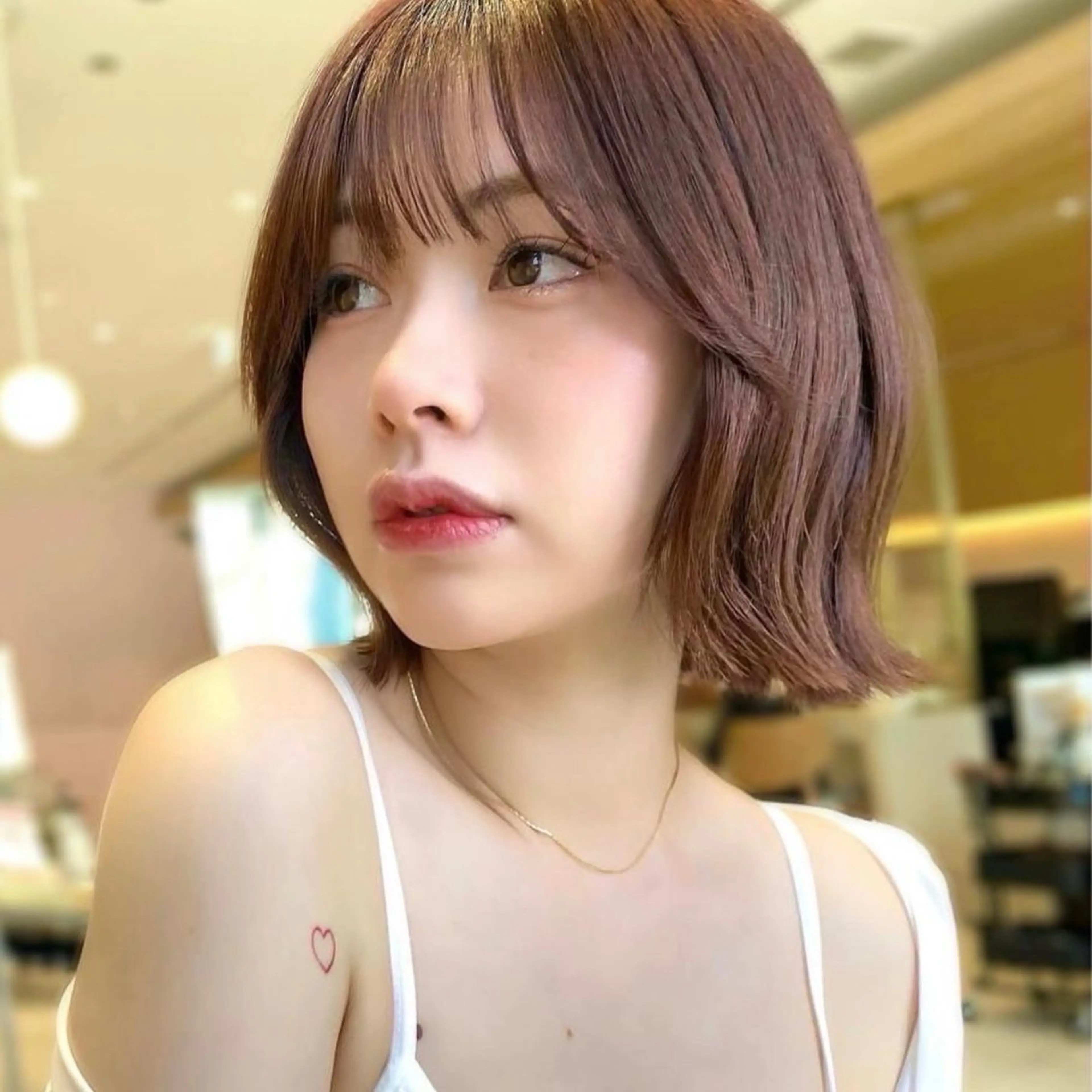 ショート カラー 切りっぱなしボブ ボブ 髪質改善 韓国風ヘア 縮毛矯正 カット ヘアカラー トリートメント ボブ/韓国ヘア/縮毛 /髪質改善💠翔平のヘアスタイル